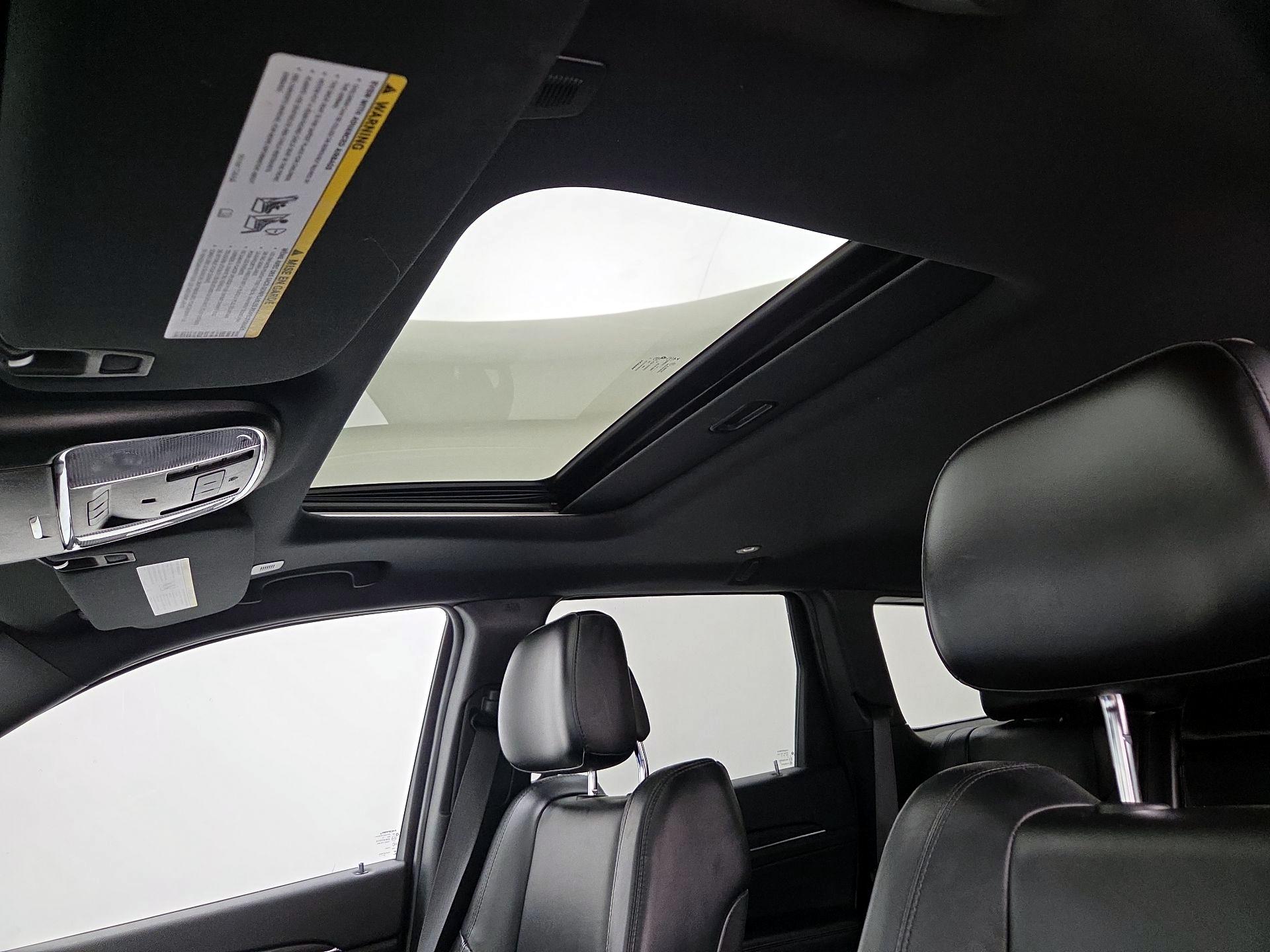Thumbnail: 2020 Jeep Grand Cherokee - 20