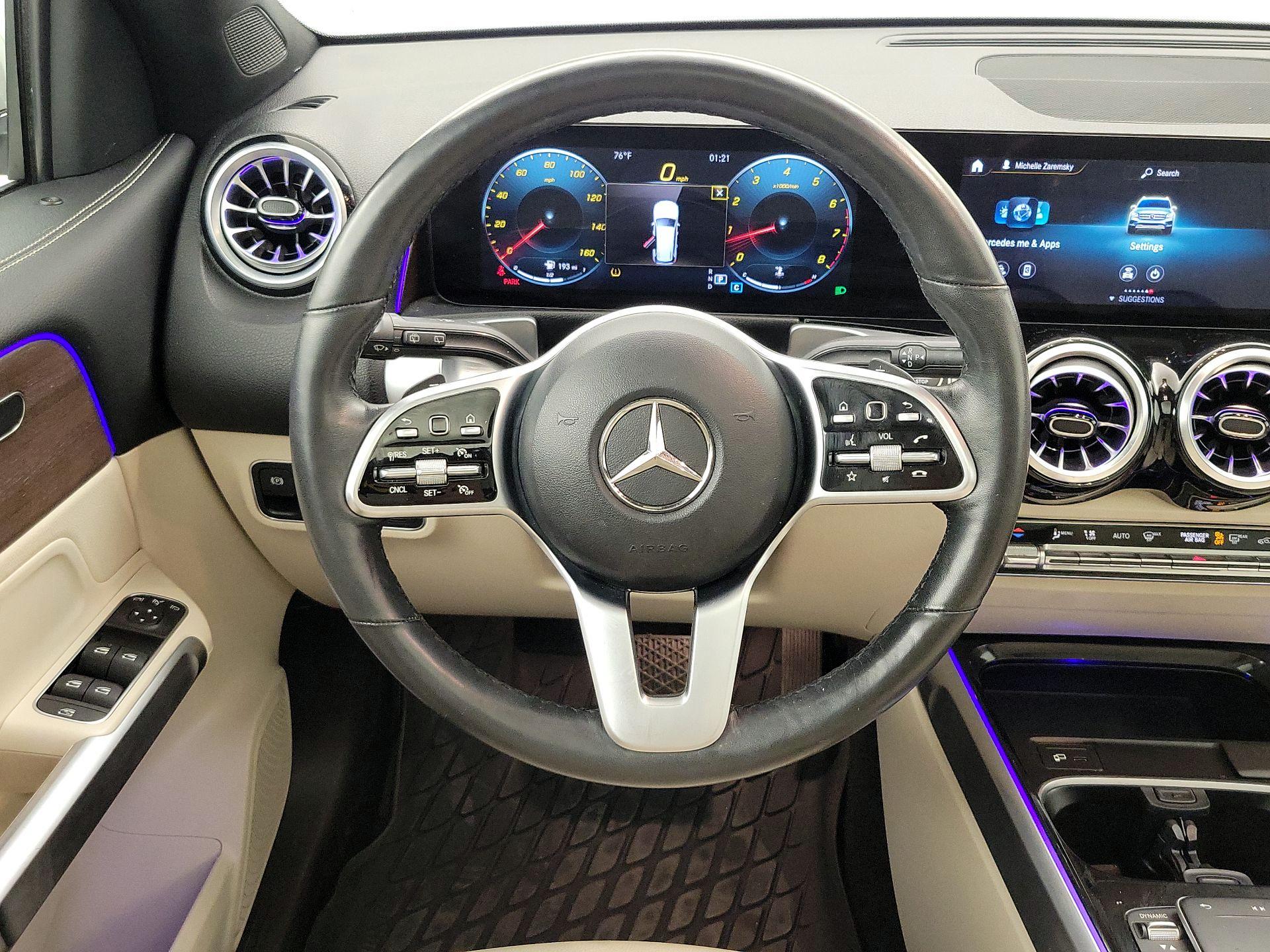 Thumbnail: 2022 Mercedes-Benz GLB - 10