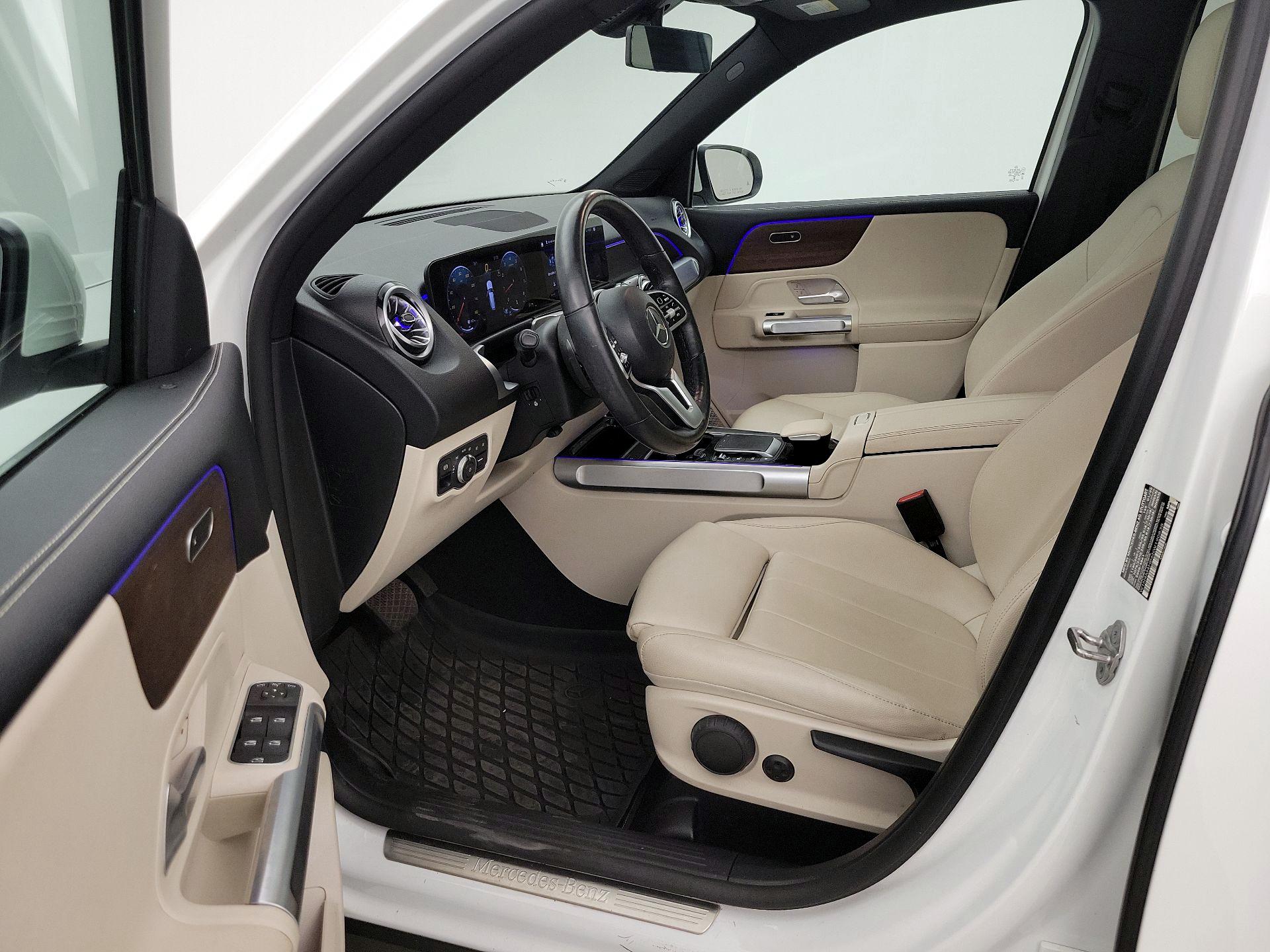 Thumbnail: 2022 Mercedes-Benz GLB - 11