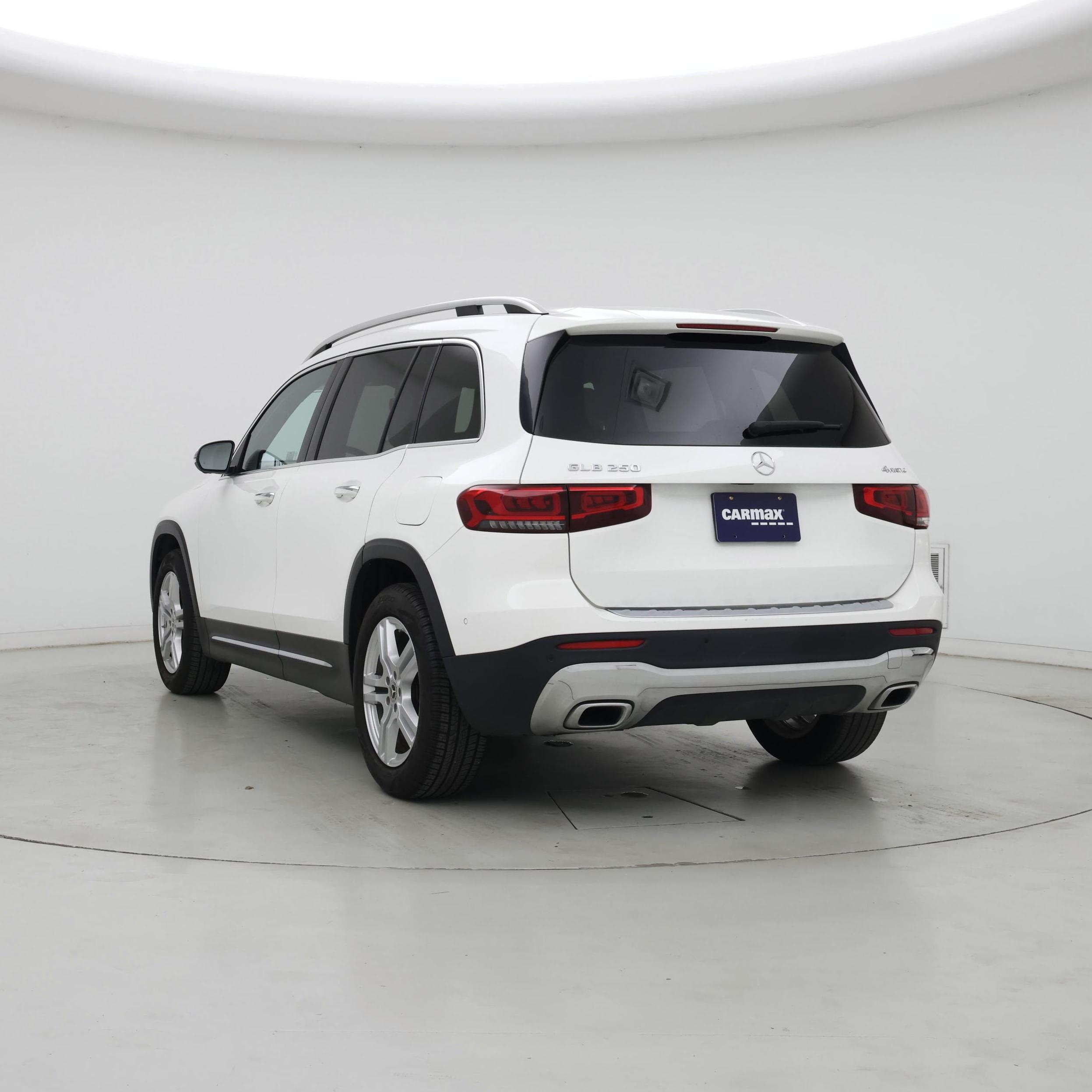 Thumbnail: 2022 Mercedes-Benz GLB - 2