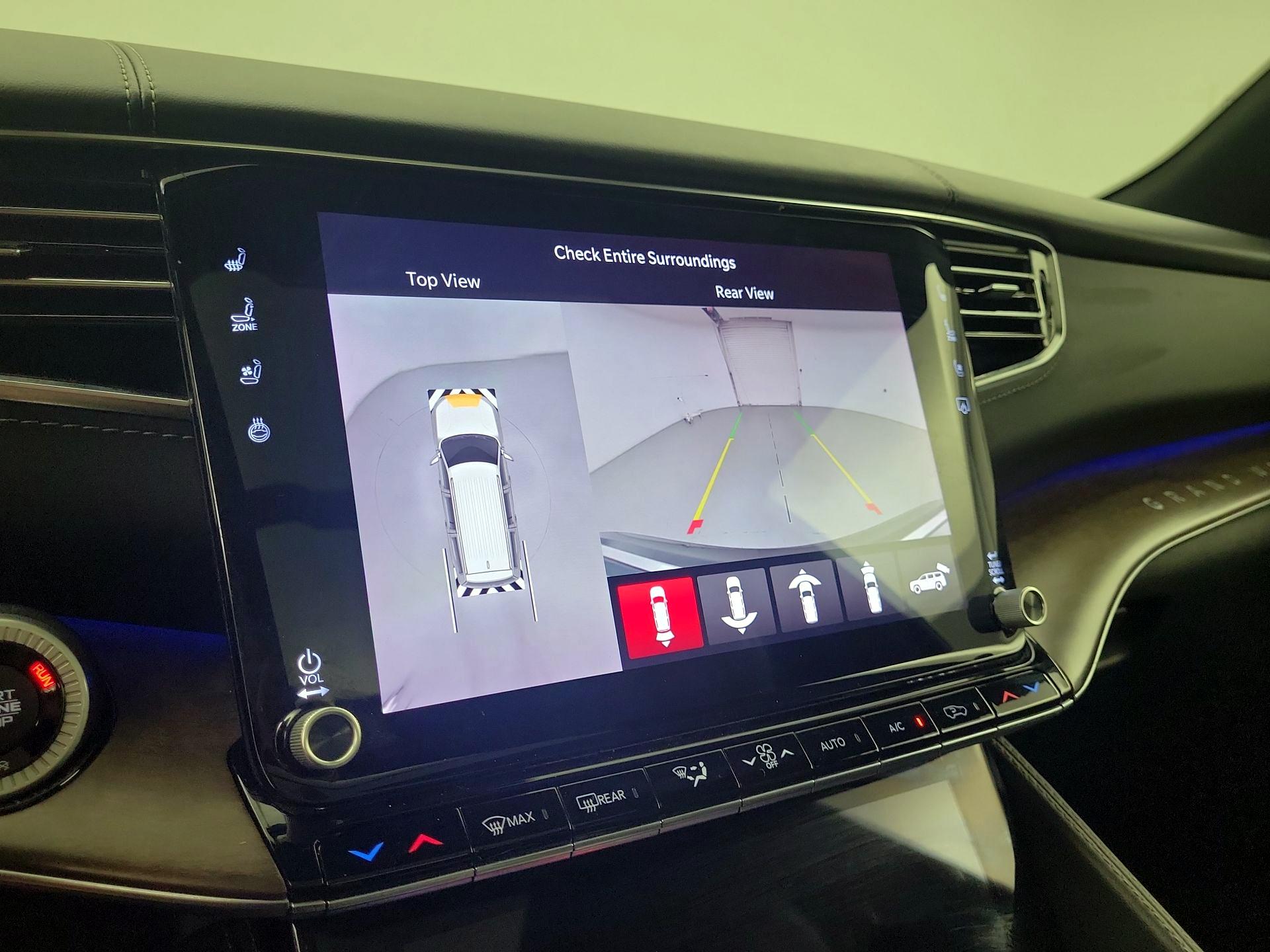 Thumbnail: 2023 Jeep Grand Wagoneer - 15