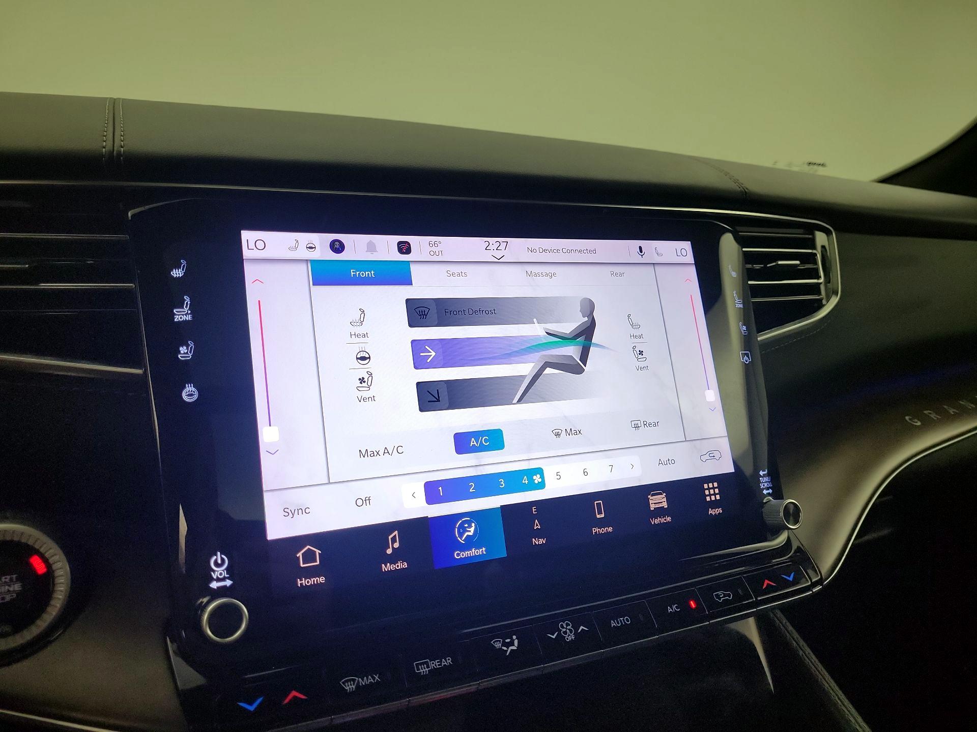 Thumbnail: 2023 Jeep Grand Wagoneer - 17