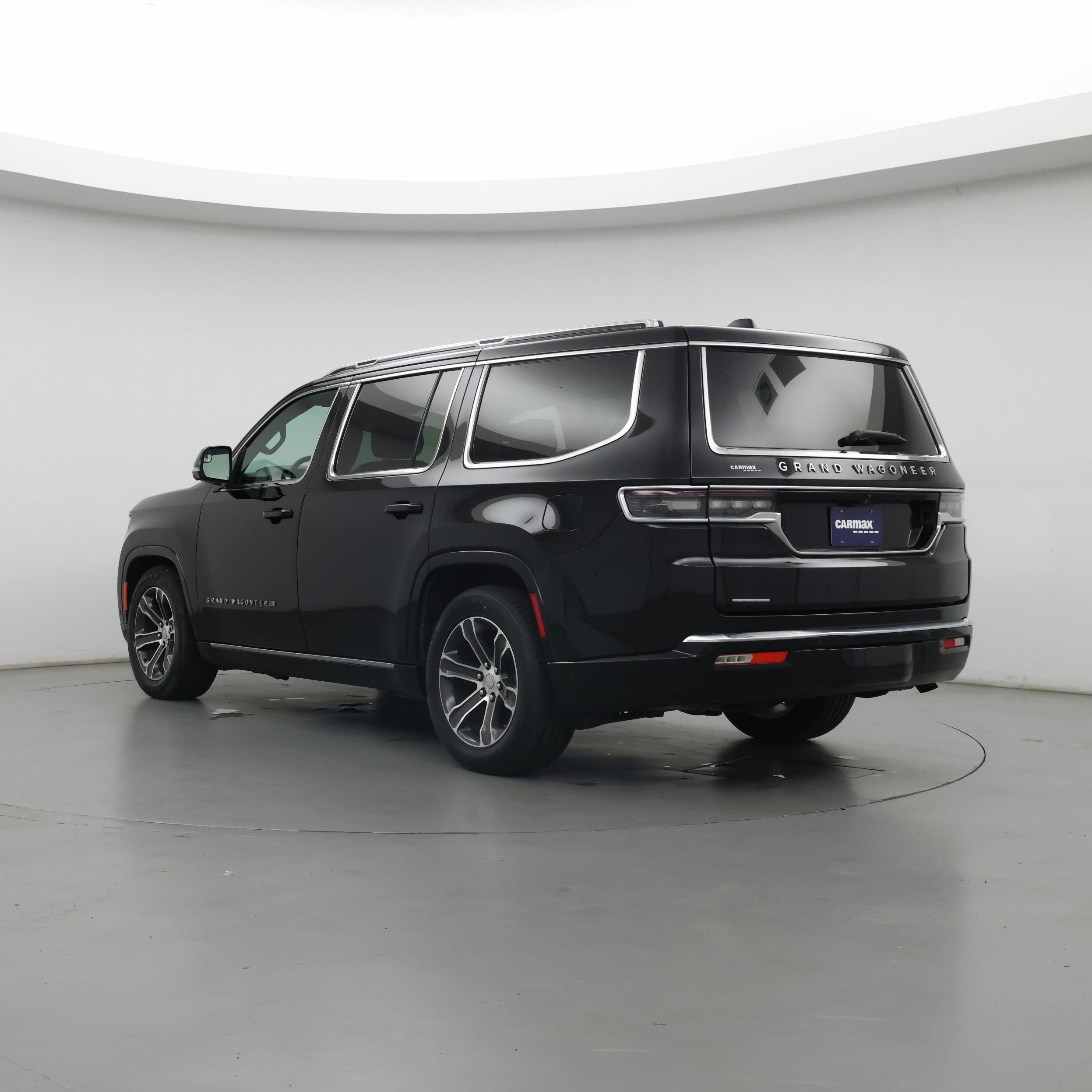 Thumbnail: 2023 Jeep Grand Wagoneer - 2