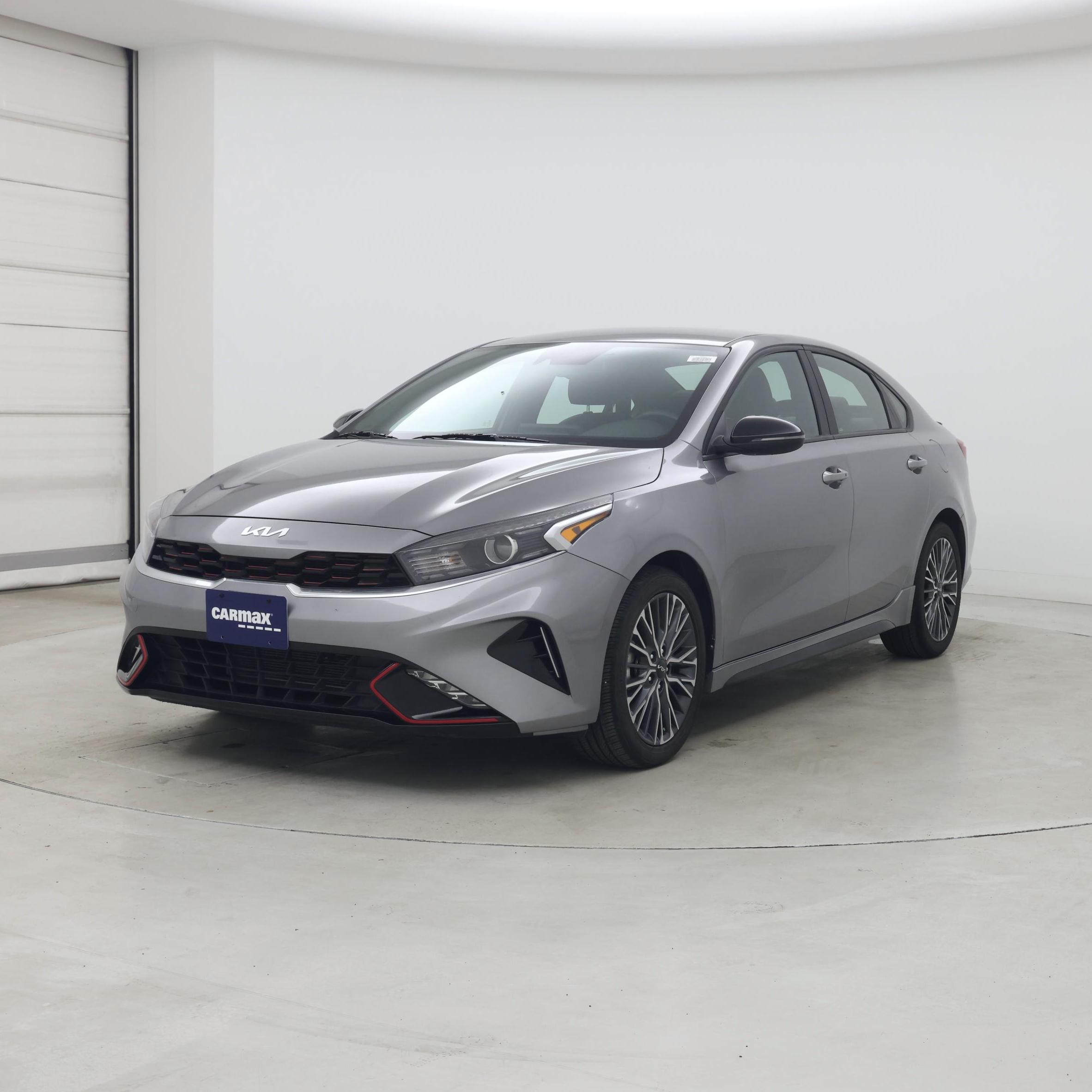 Thumbnail: 2023 Kia Forte - 4