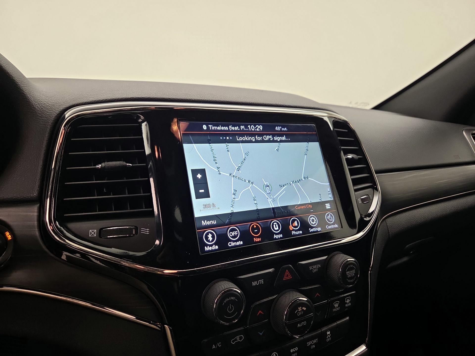 Thumbnail: 2020 Jeep Grand Cherokee - 12