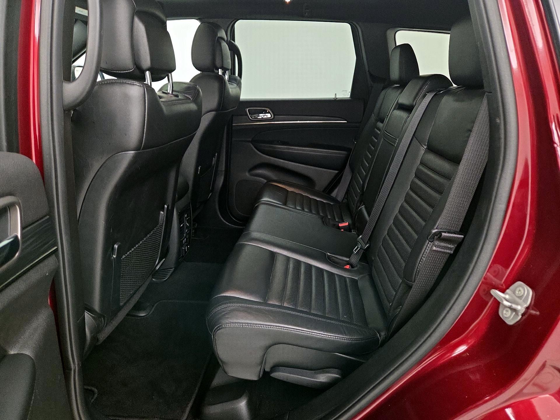 Thumbnail: 2020 Jeep Grand Cherokee - 19