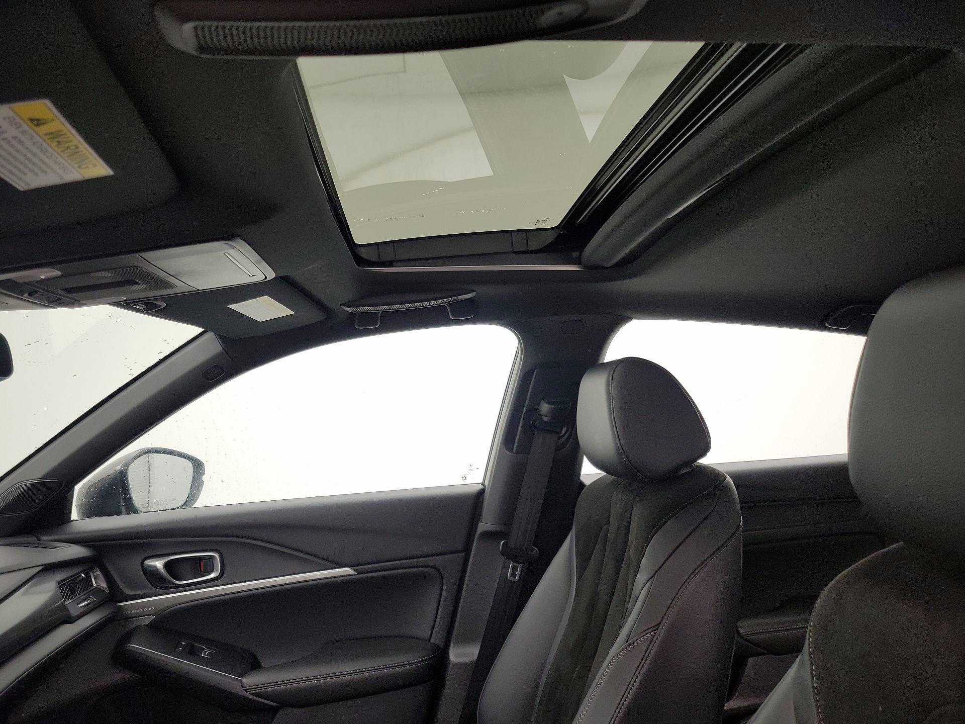 Thumbnail: 2023 Acura Integra - 19