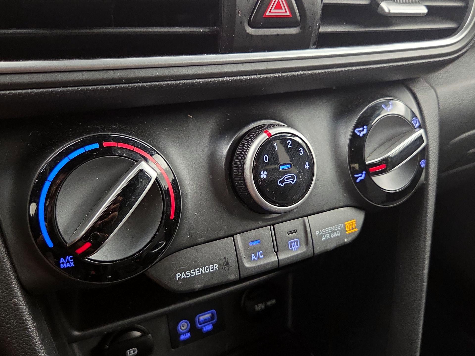 Thumbnail: 2021 Hyundai Kona - 16
