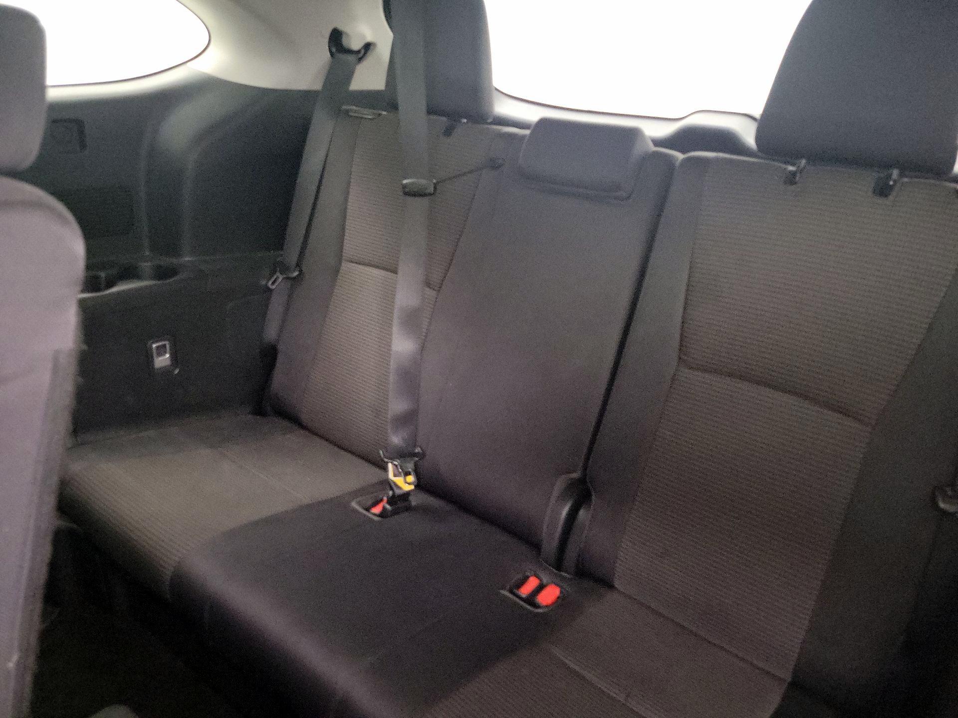 Thumbnail: 2023 Toyota Highlander - 20