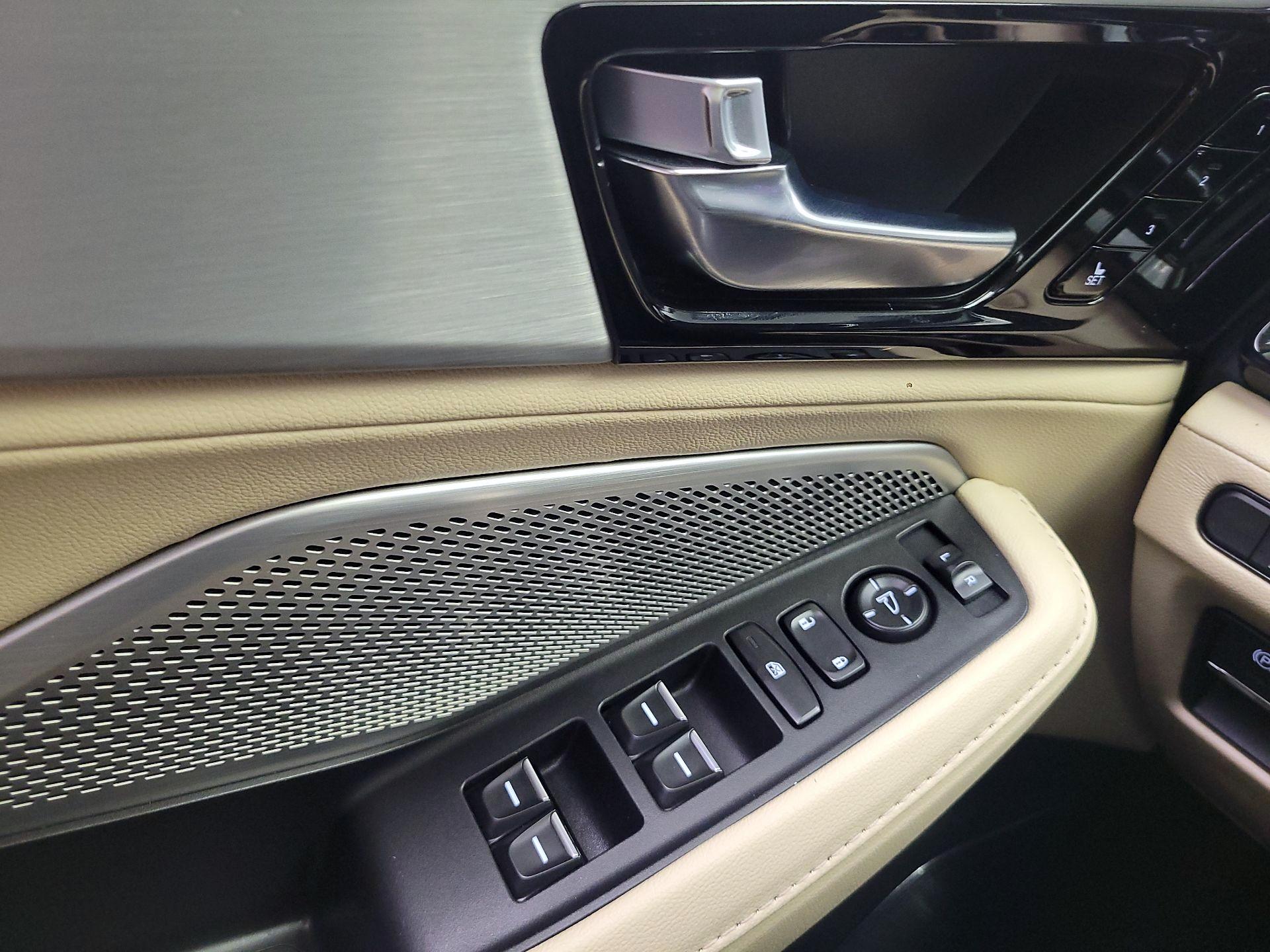 Thumbnail: 2023 Acura MDX - 10