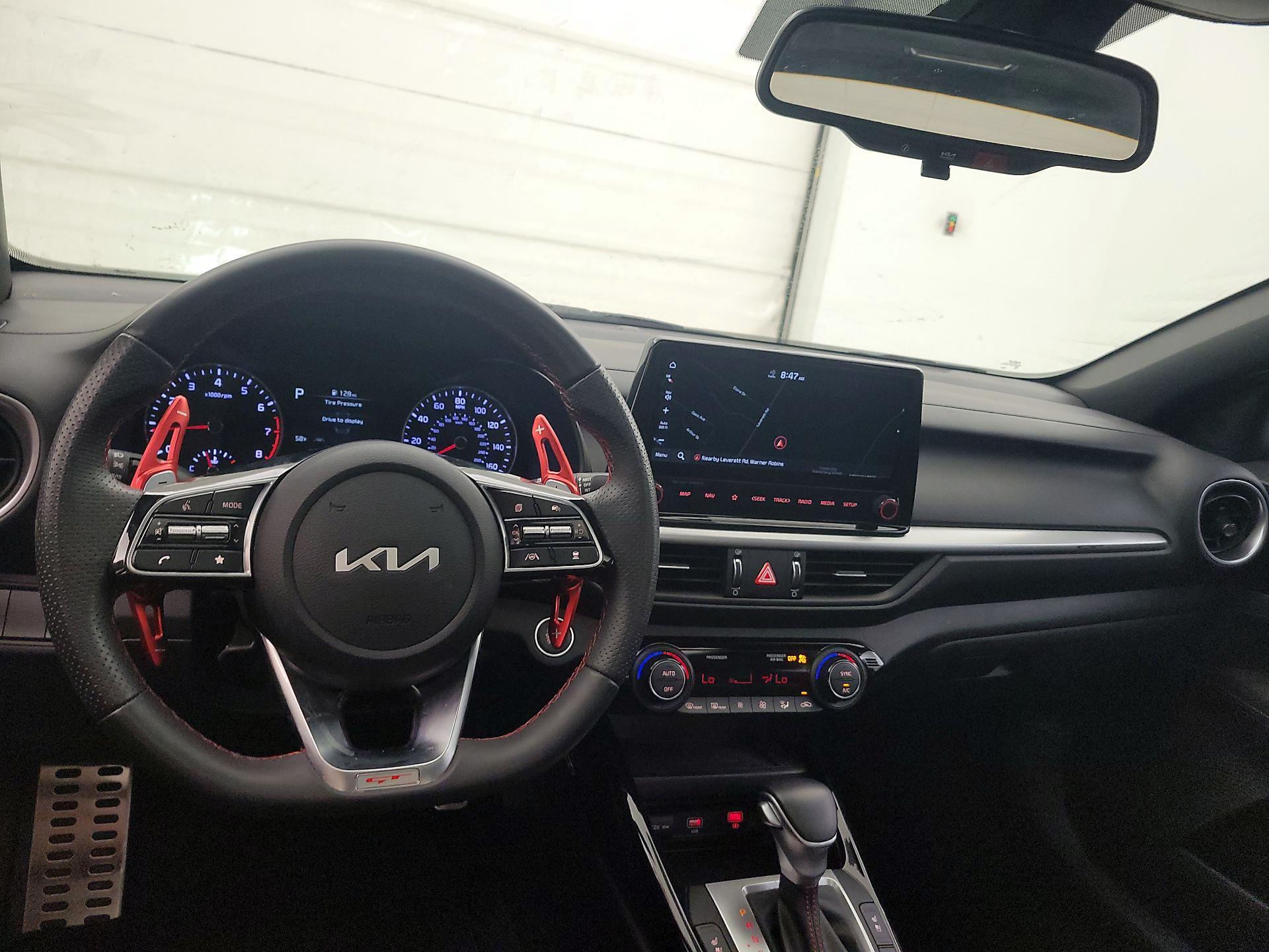 Thumbnail: 2023 Kia Forte - 9