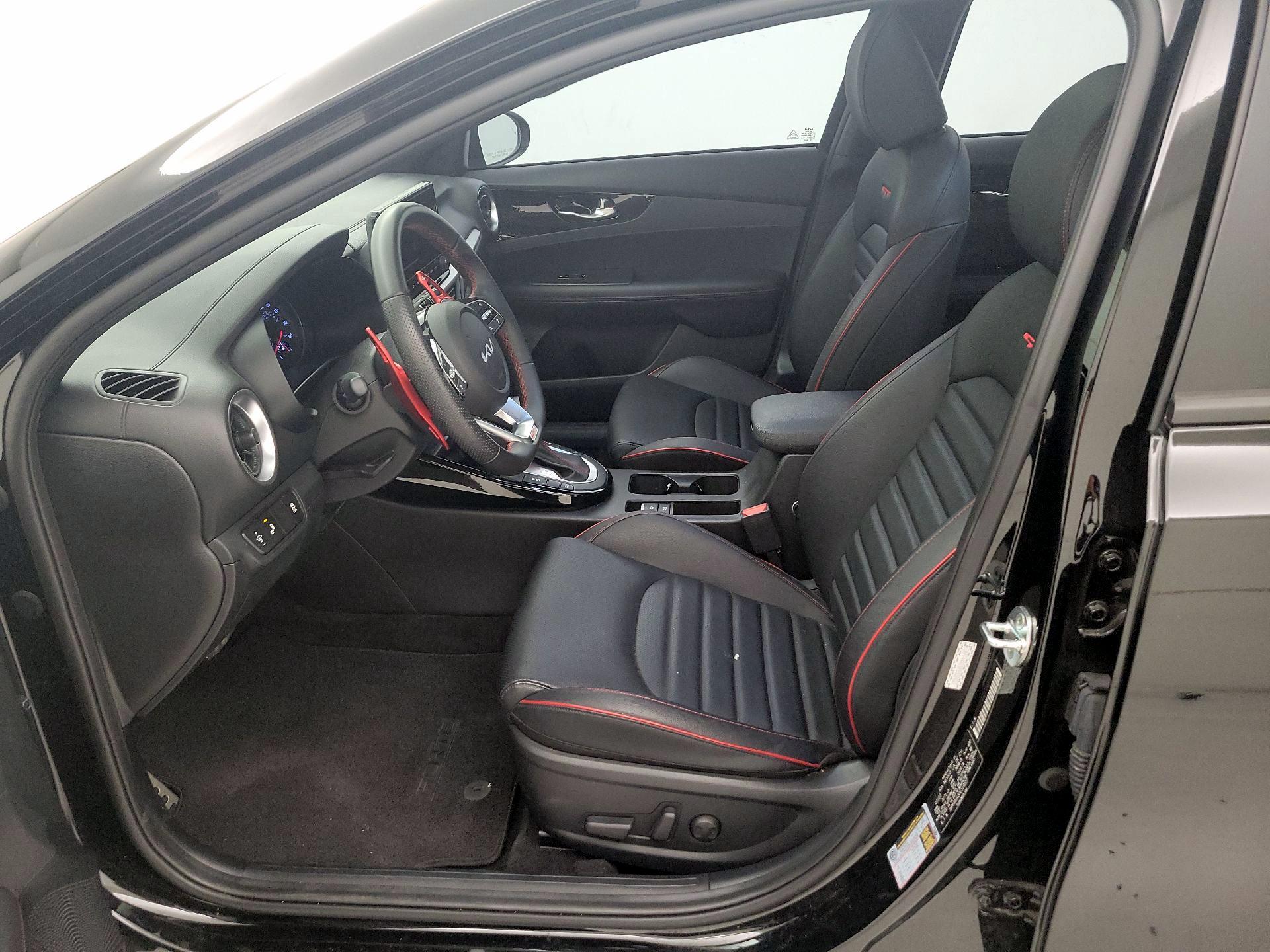 Thumbnail: 2023 Kia Forte - 11