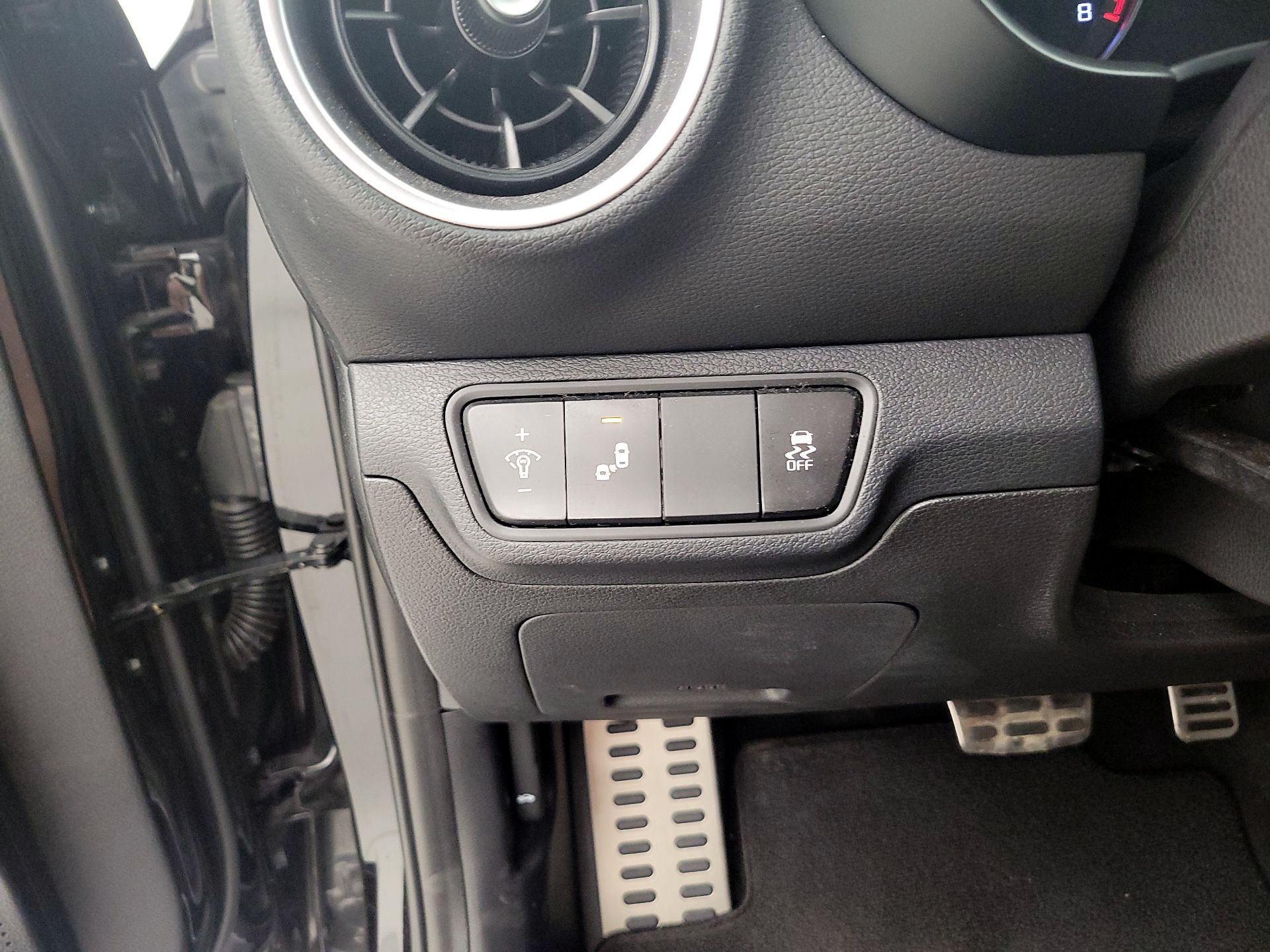 Thumbnail: 2023 Kia Forte - 13