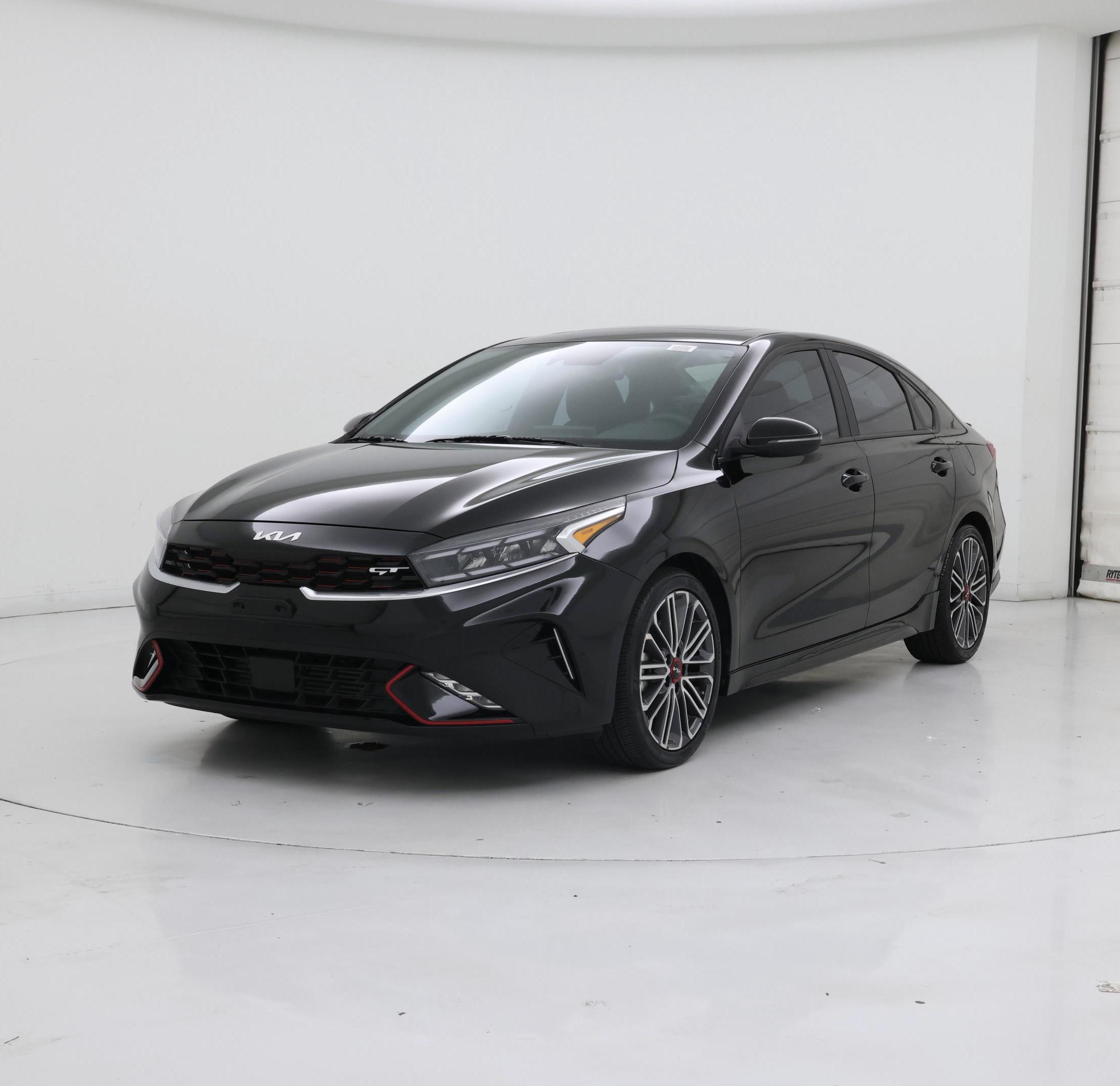 Thumbnail: 2023 Kia Forte - 4