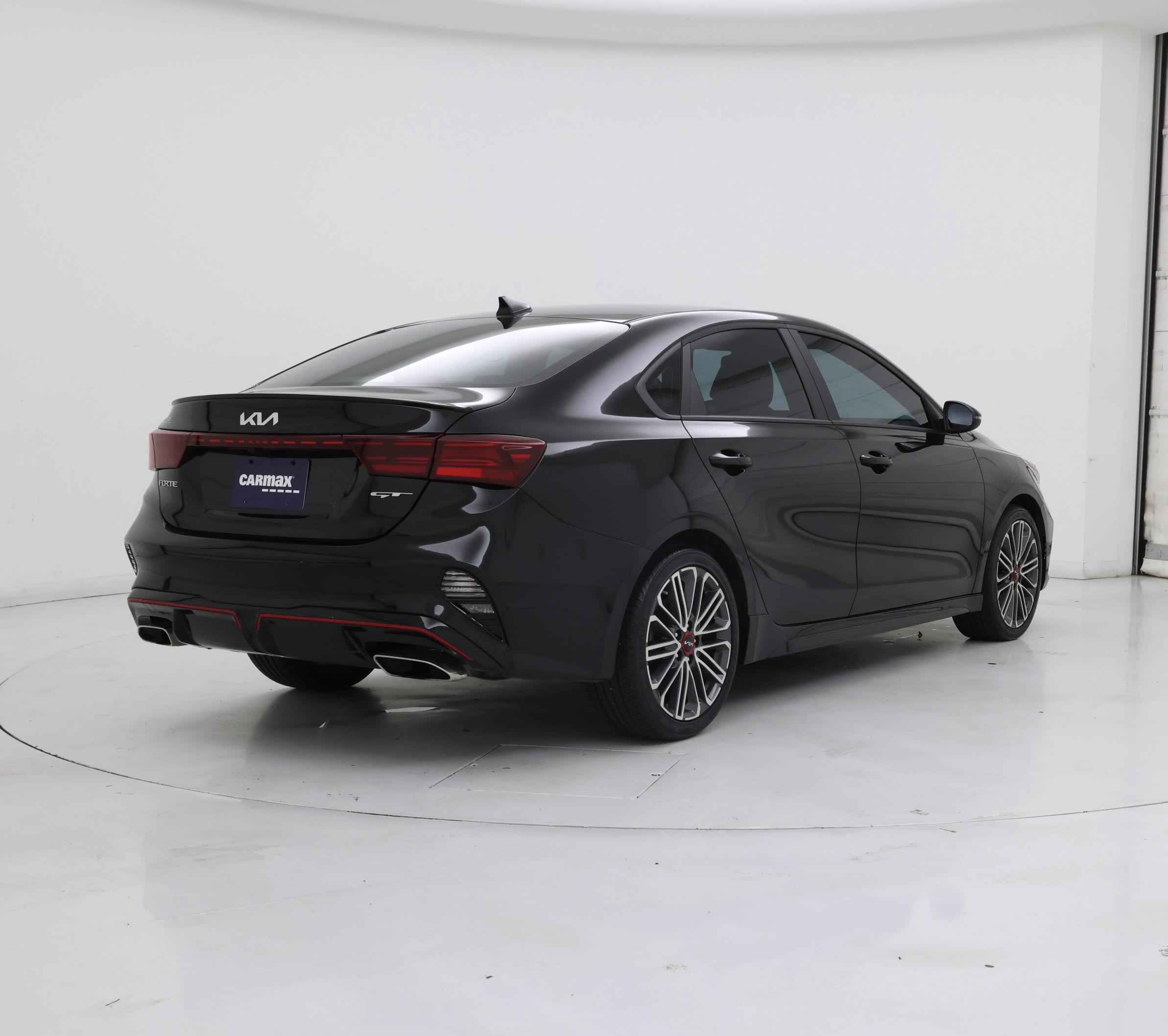 Thumbnail: 2023 Kia Forte - 8