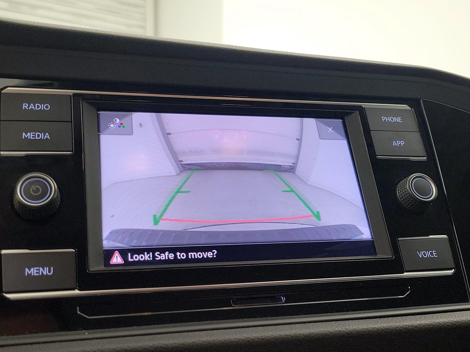 Thumbnail: 2023 Volkswagen Jetta - 14