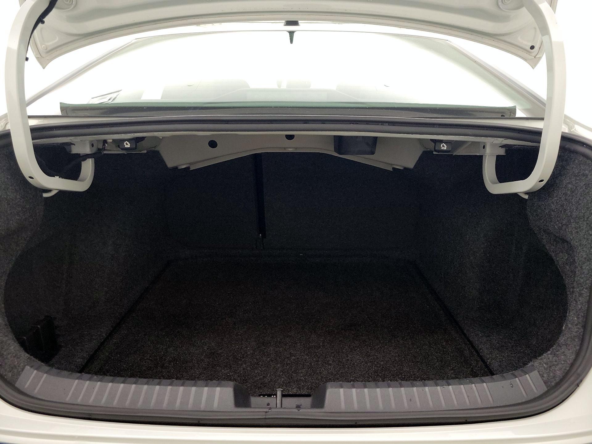 Thumbnail: 2023 Volkswagen Jetta - 20