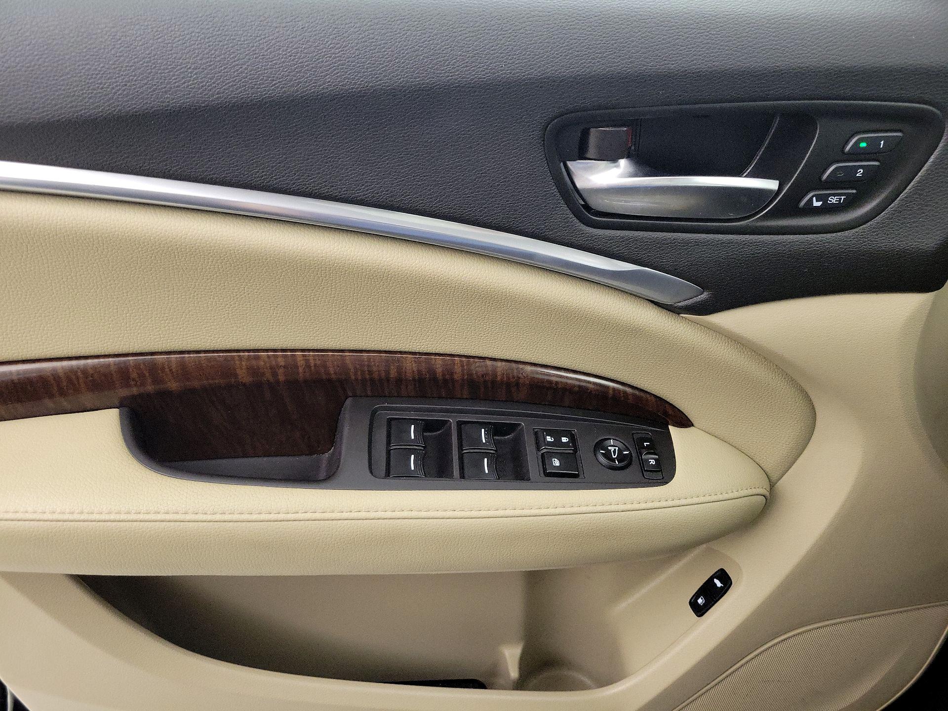 Thumbnail: 2020 Acura MDX - 12