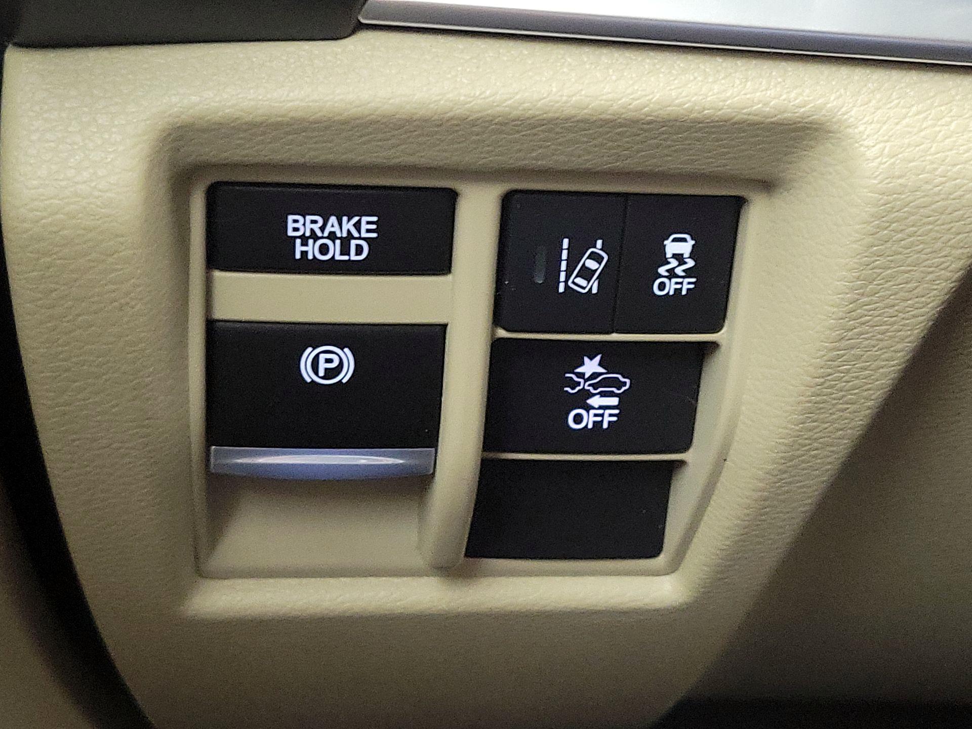 Thumbnail: 2020 Acura MDX - 13