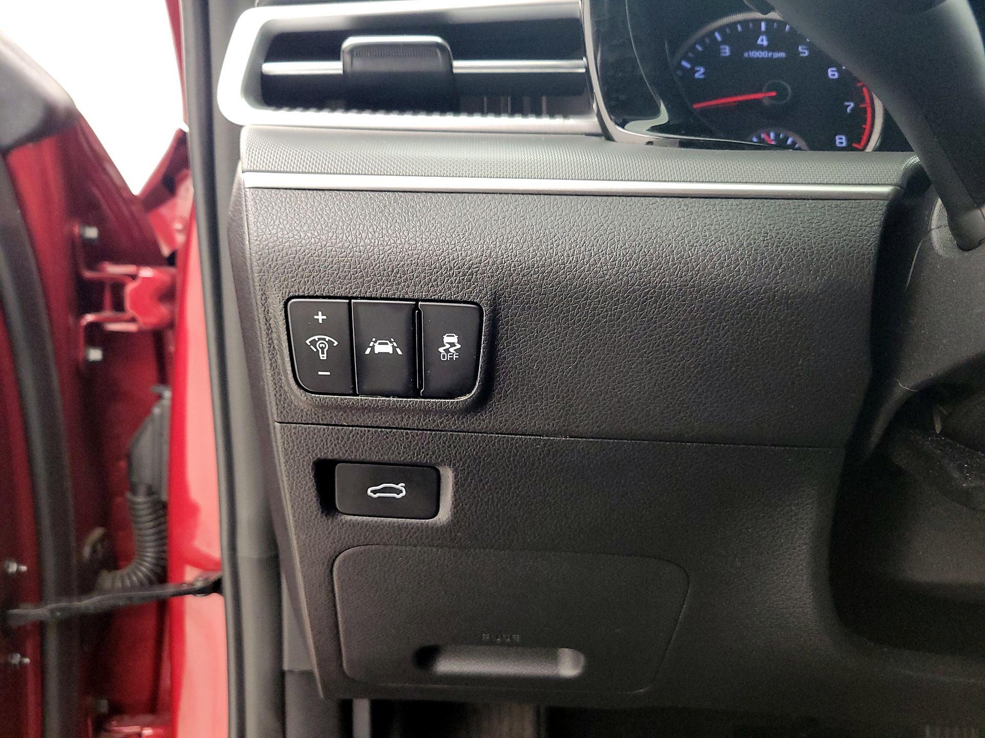 Thumbnail: 2022 Kia K5 - 13