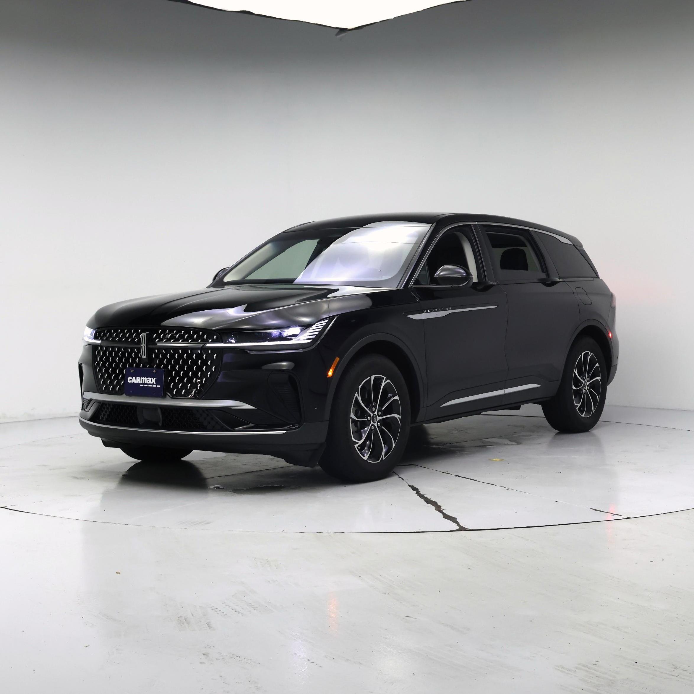 Thumbnail: 2024 Lincoln Nautilus - 4