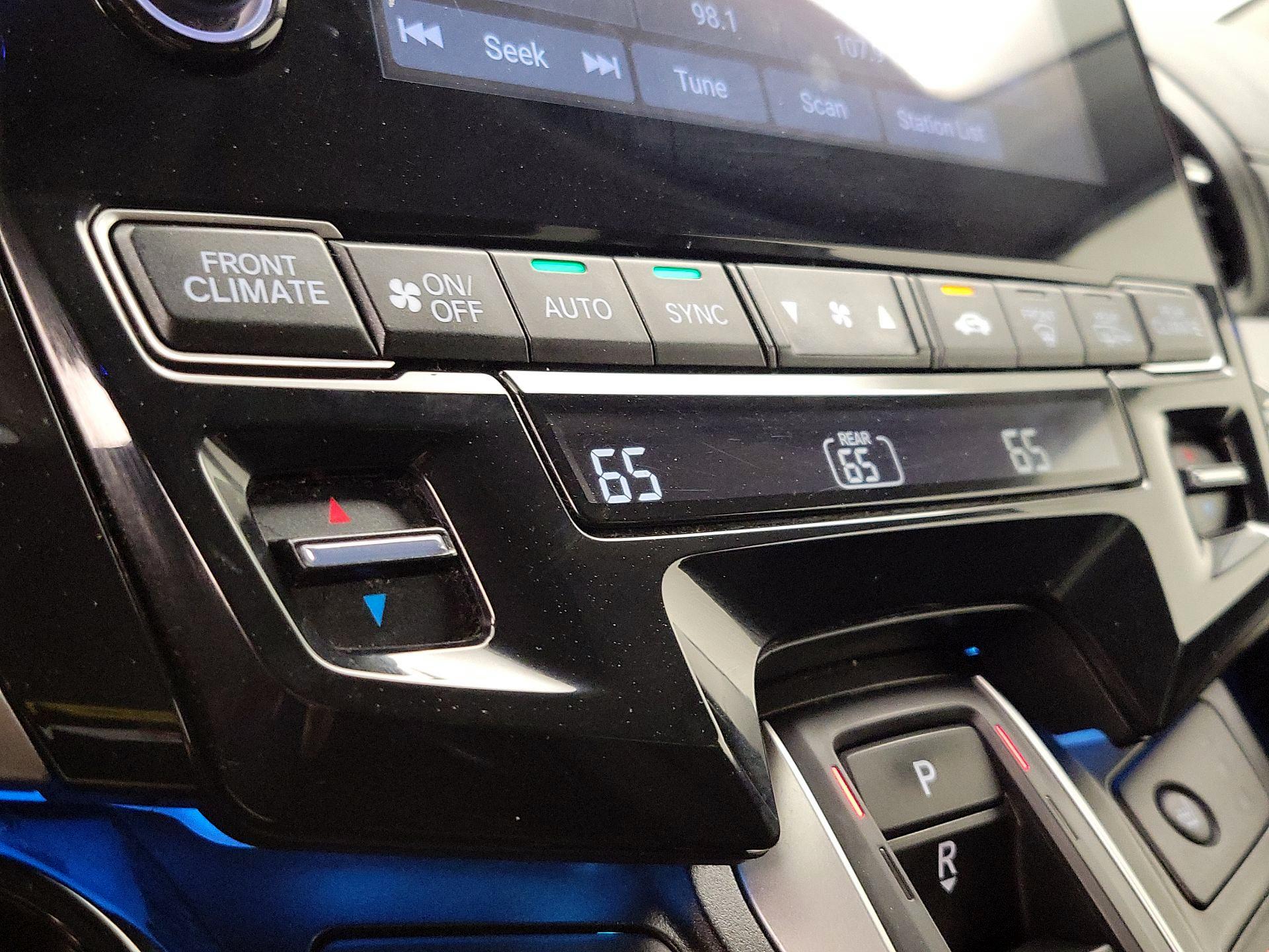 Thumbnail: 2023 Honda Odyssey - 17