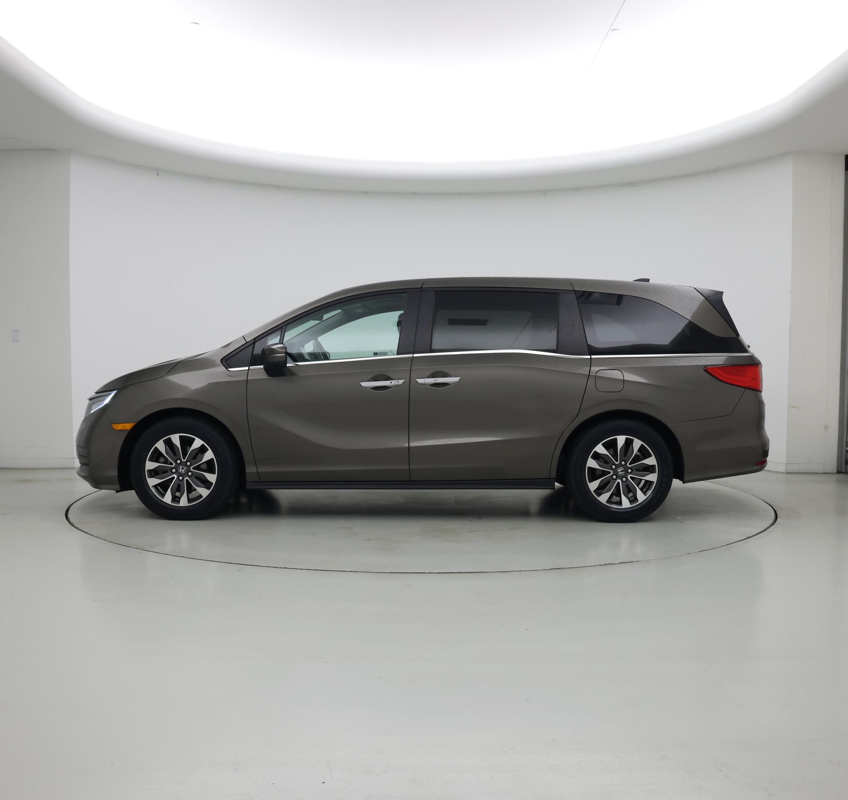 Thumbnail: 2023 Honda Odyssey - 3