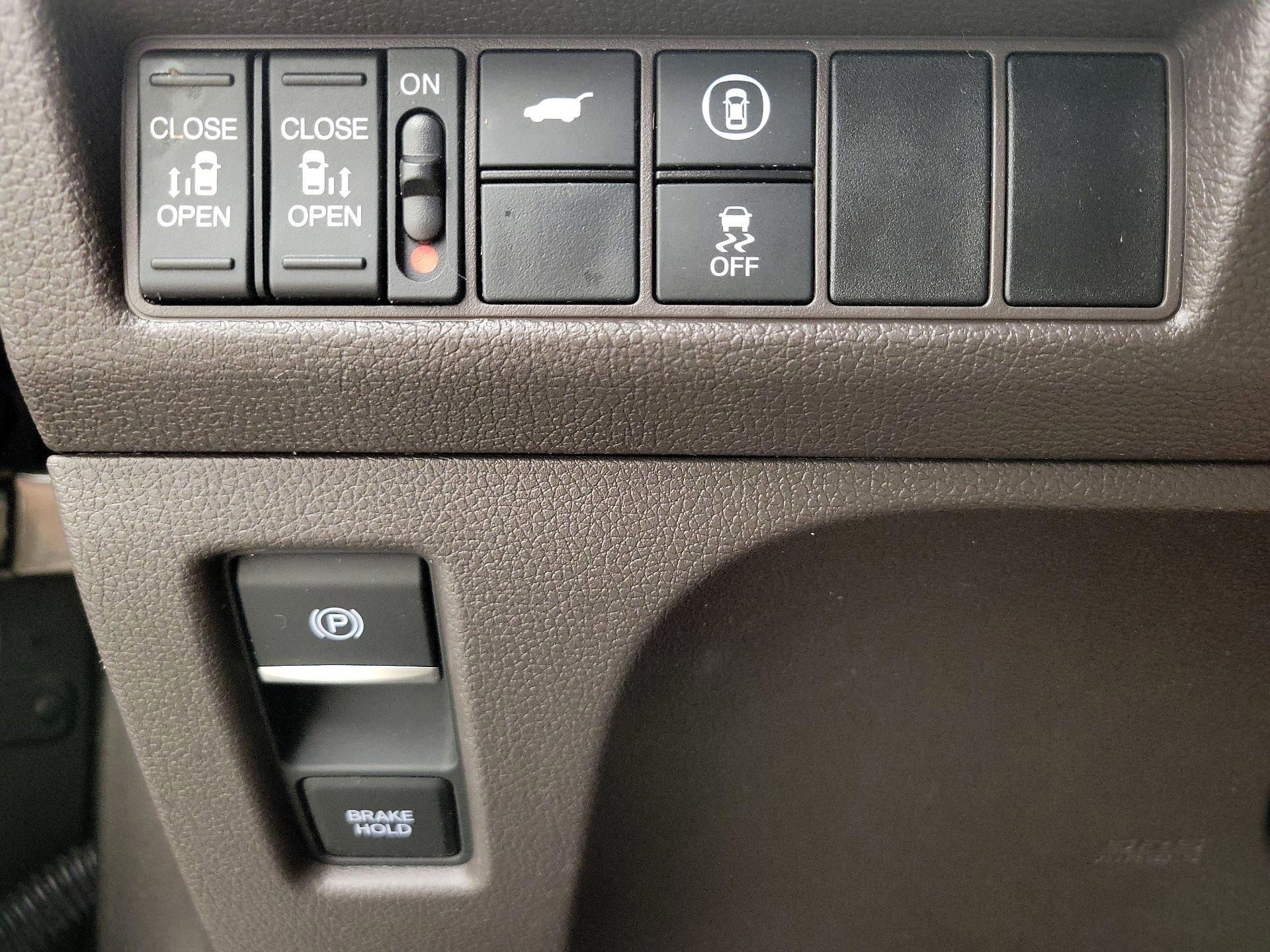 Thumbnail: 2023 Honda Odyssey - 13