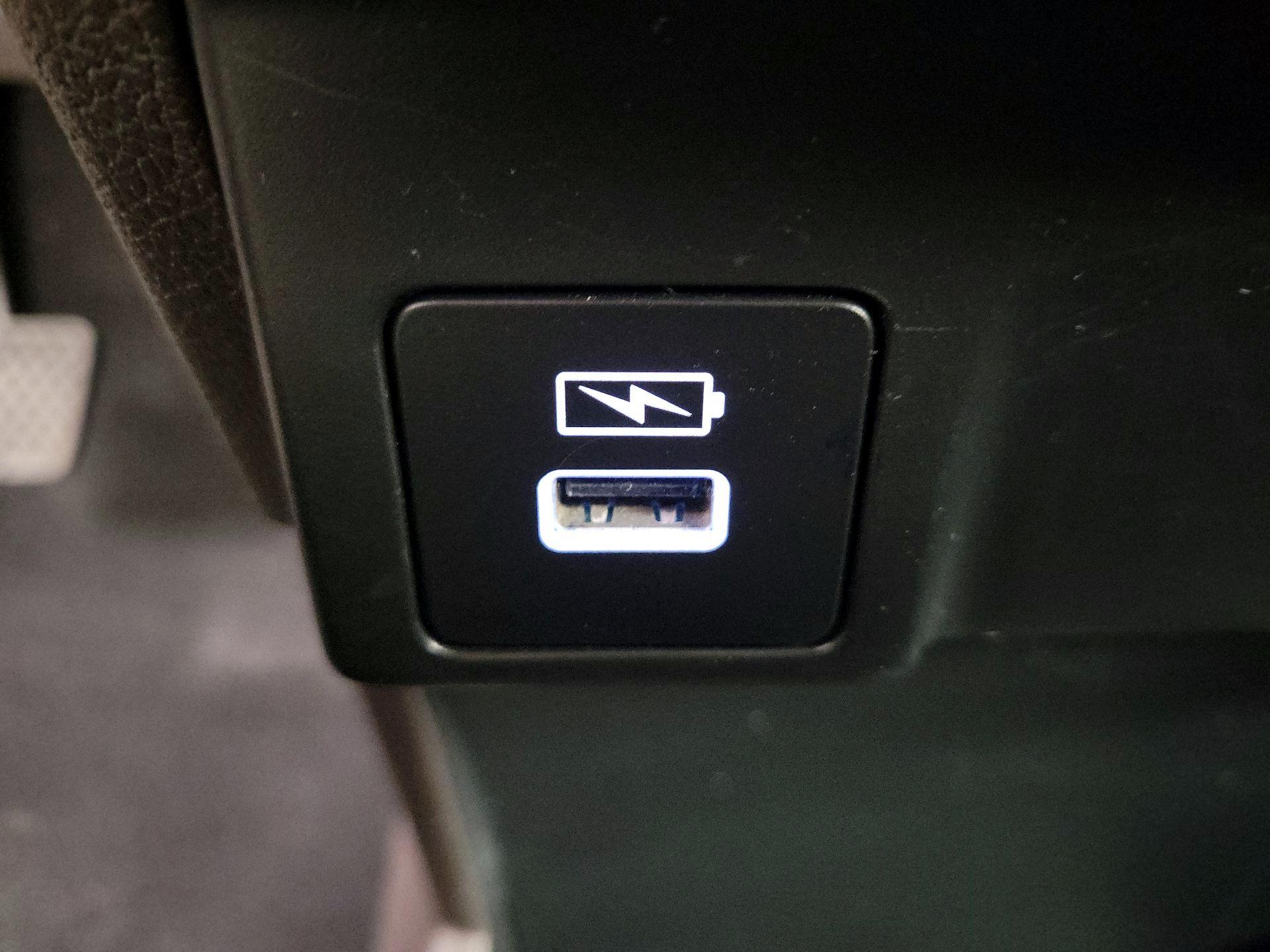 Thumbnail: 2023 Honda Odyssey - 18