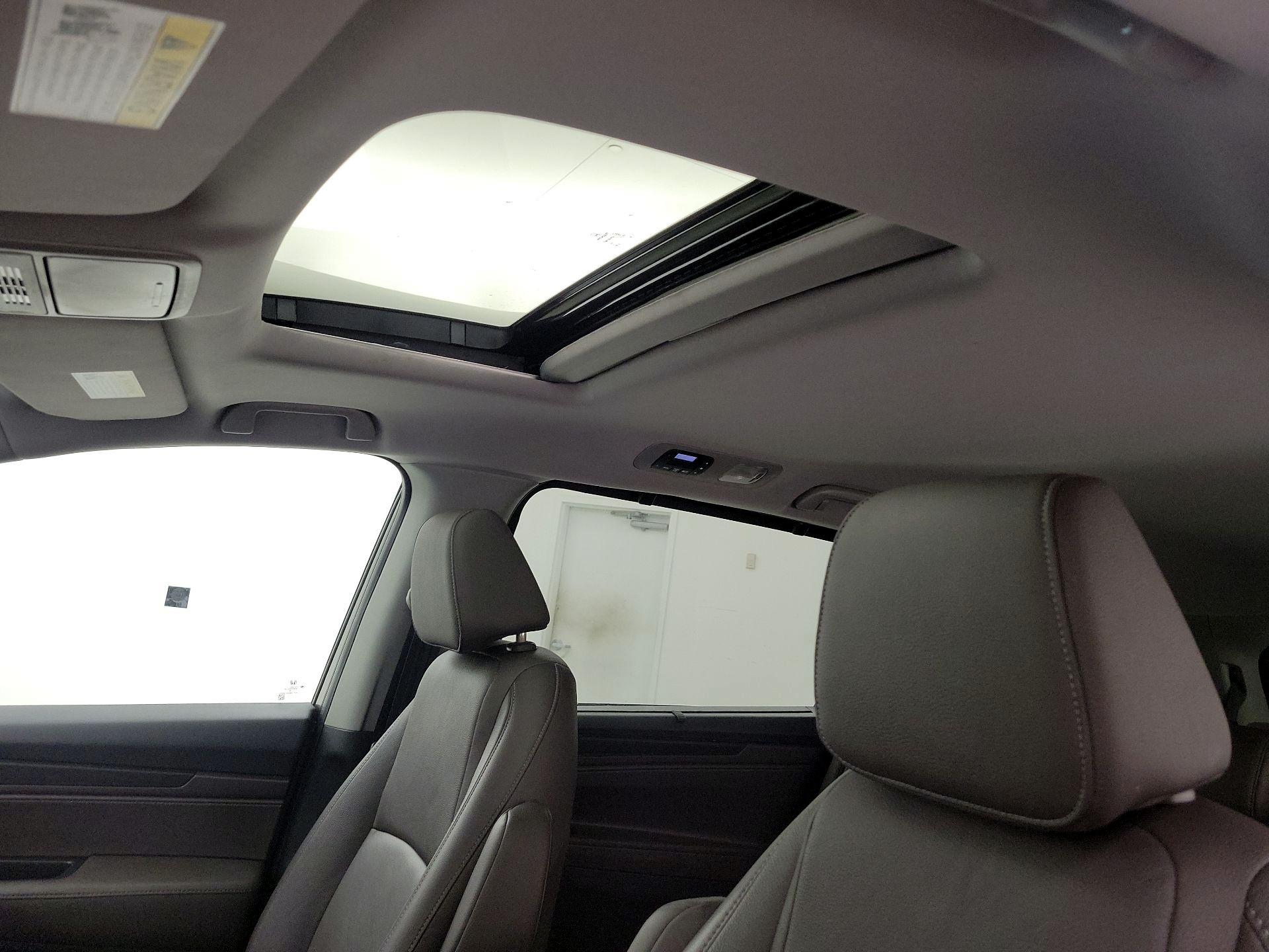 Thumbnail: 2023 Honda Odyssey - 19