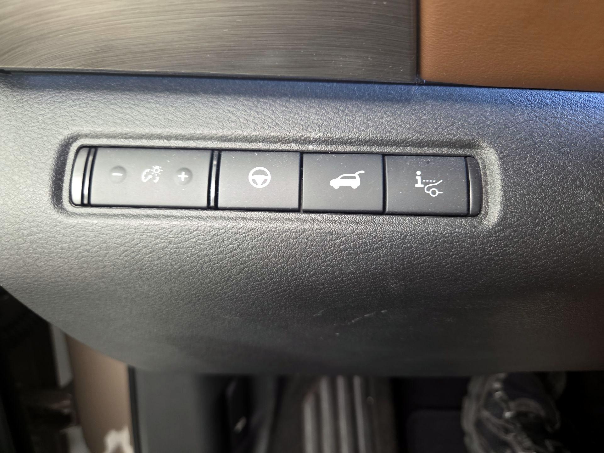 Thumbnail: 2023 Nissan Pathfinder - 13