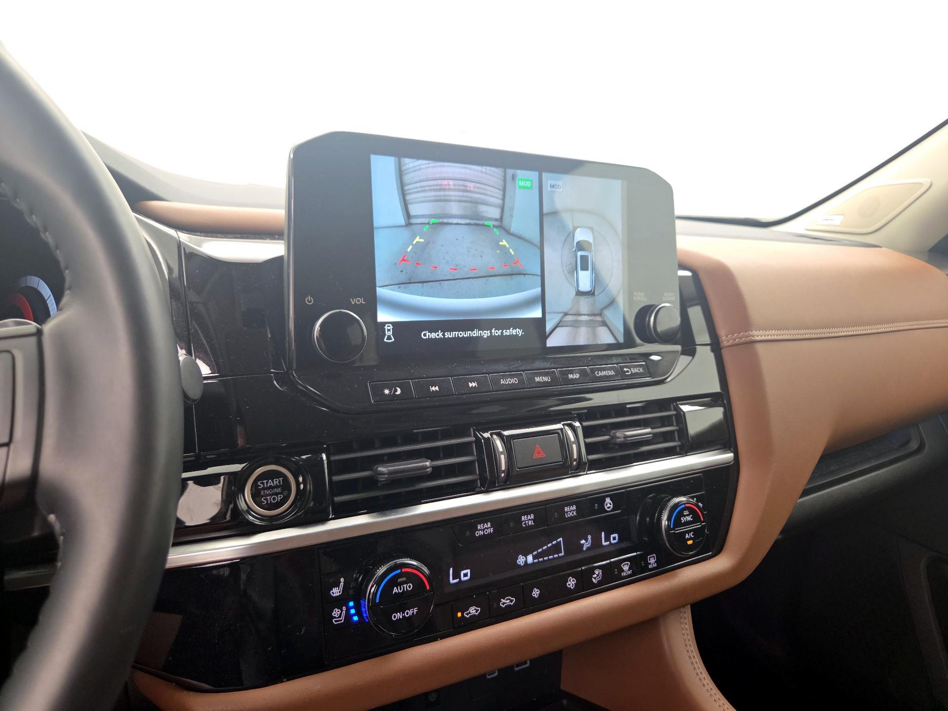 Thumbnail: 2023 Nissan Pathfinder - 14