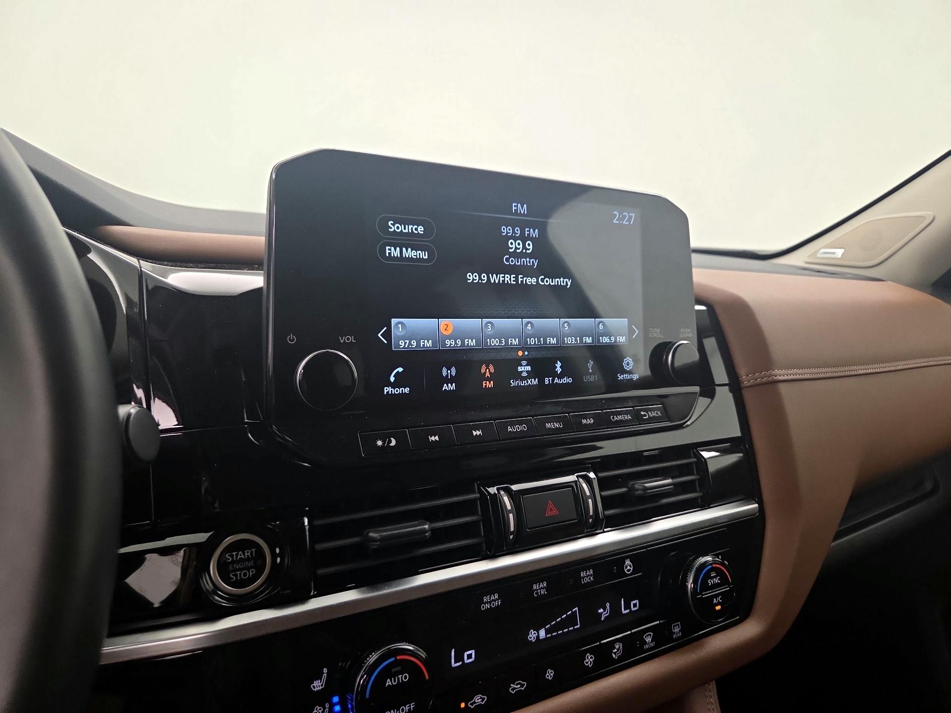 Thumbnail: 2023 Nissan Pathfinder - 15