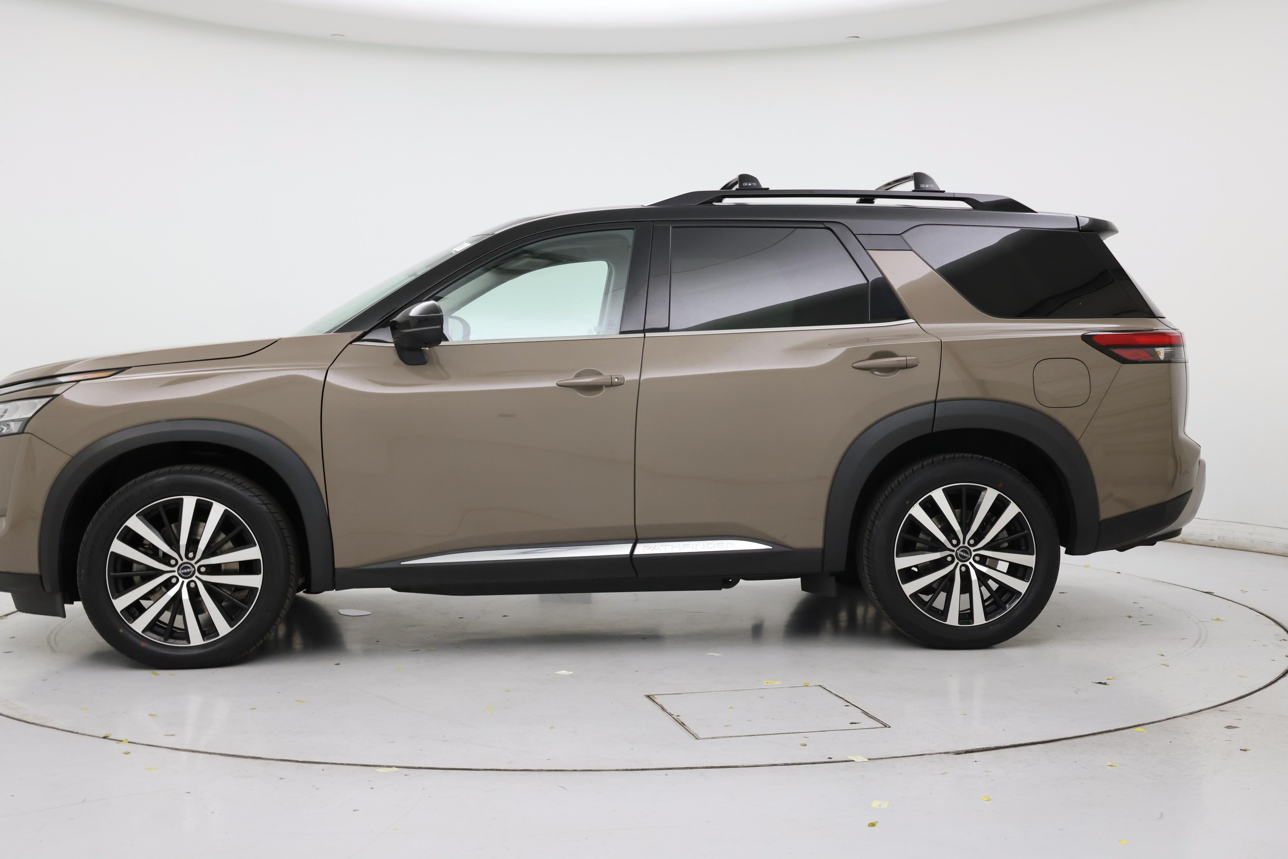 Thumbnail: 2023 Nissan Pathfinder - 3
