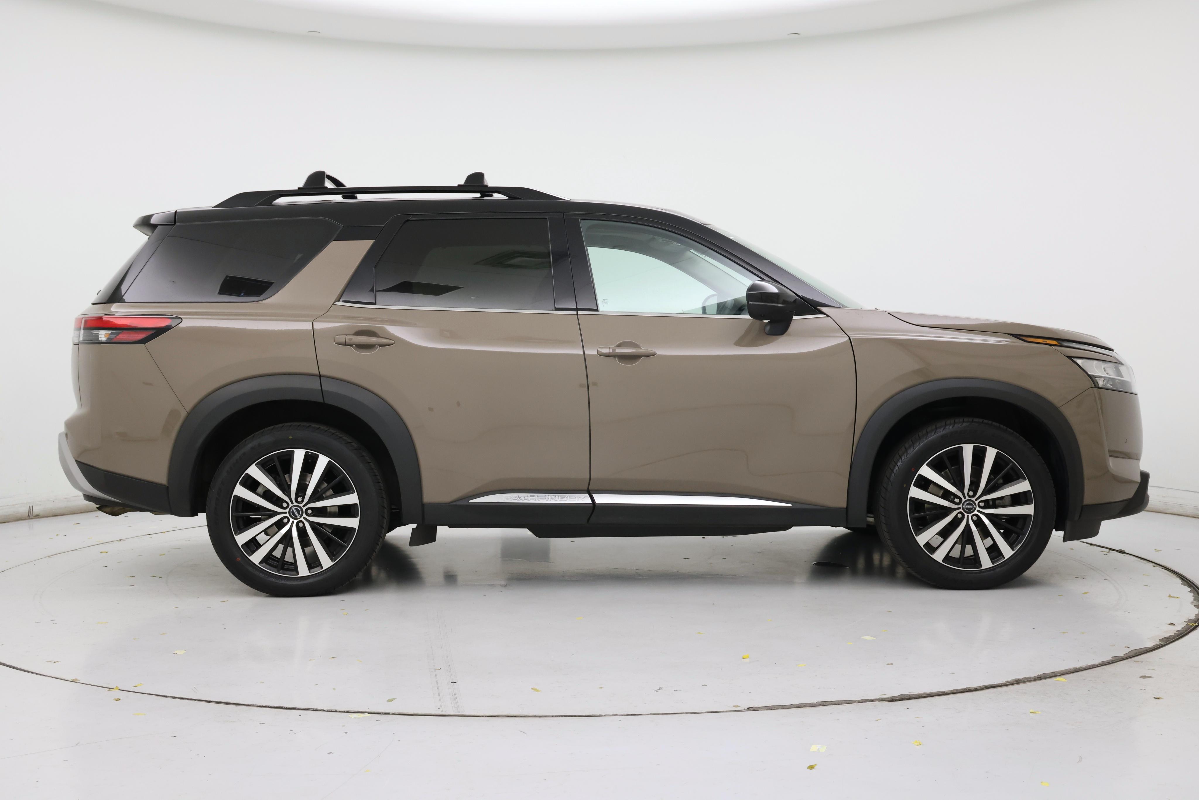 Thumbnail: 2023 Nissan Pathfinder - 7