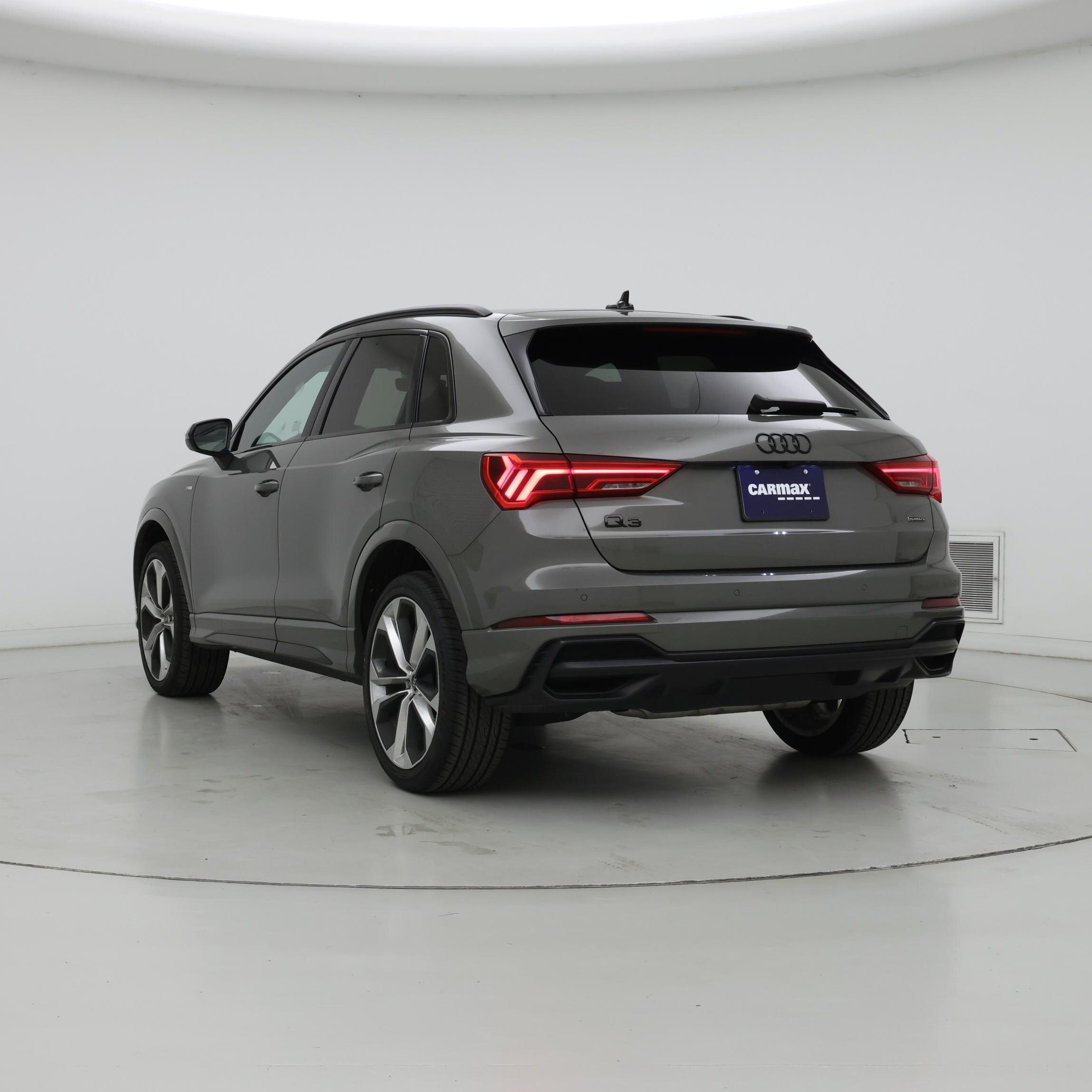 Thumbnail: 2022 Audi Q3 - 2