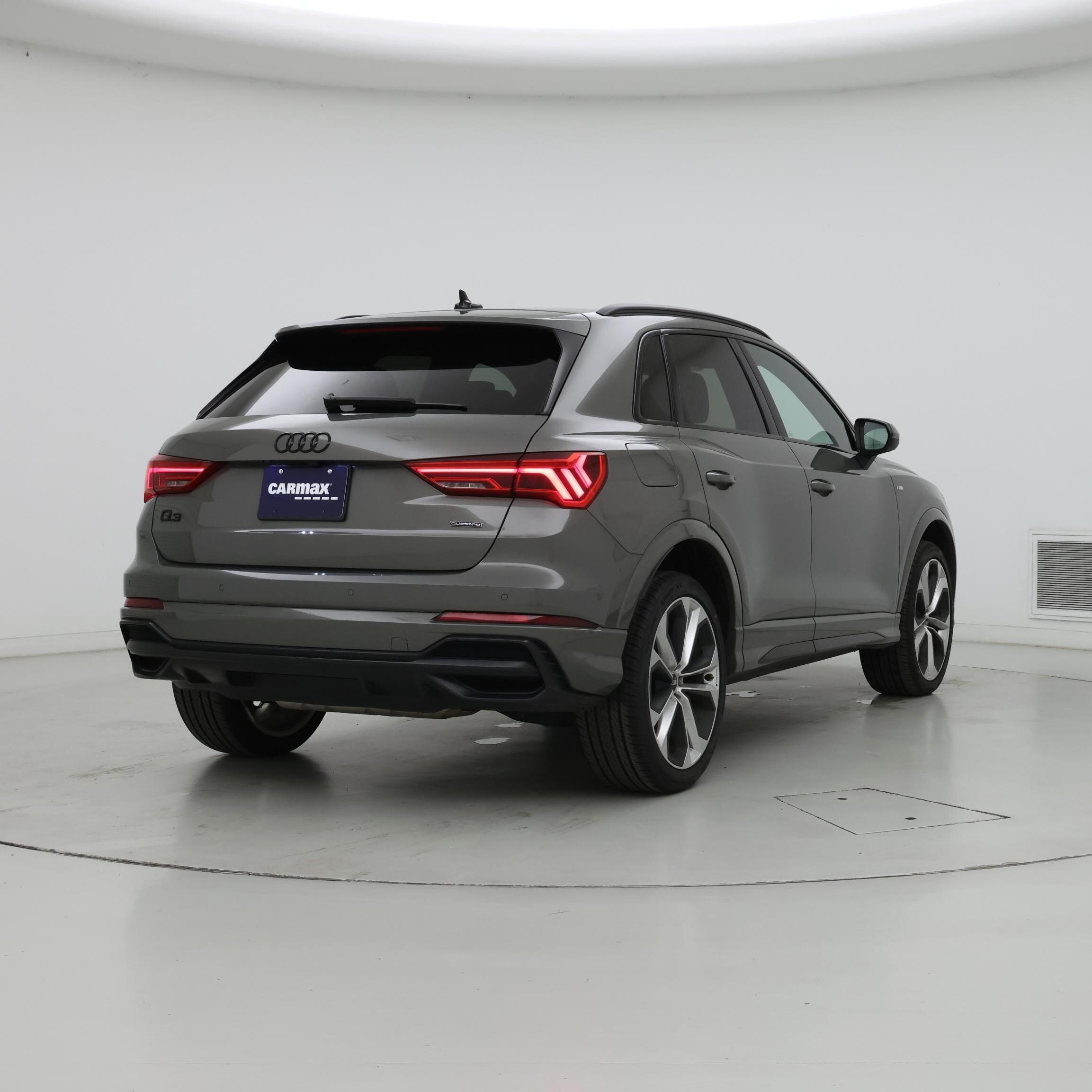 Thumbnail: 2022 Audi Q3 - 8