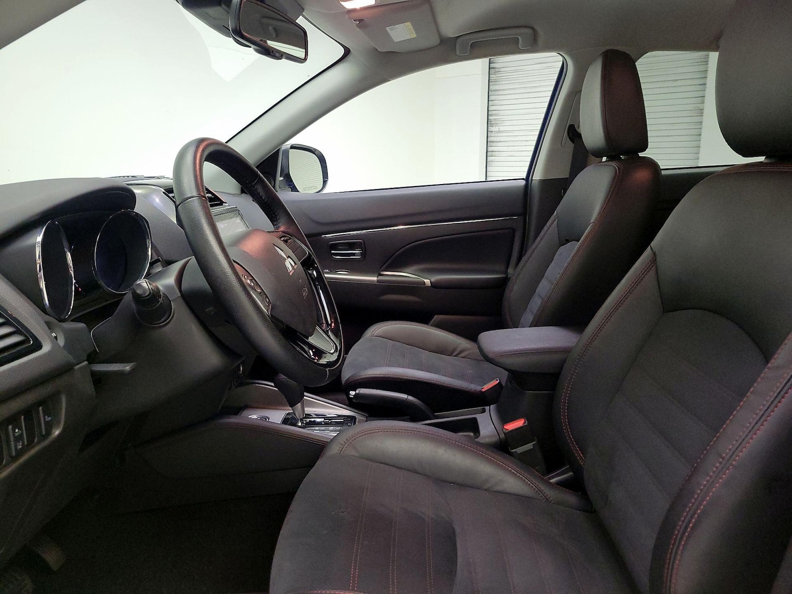 2024 Mitsubishi Outlander Sport SE - Photo 12