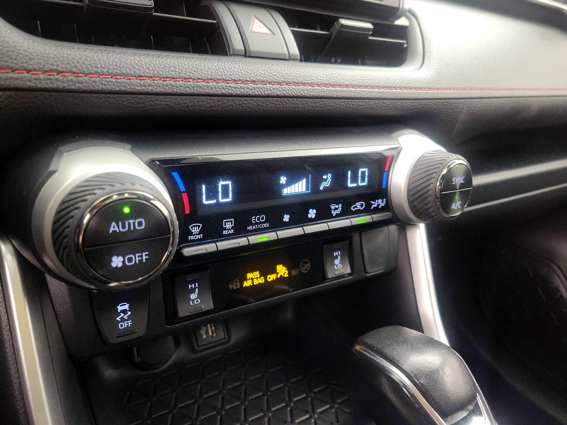 Thumbnail: 2023 Toyota RAV4 - 16