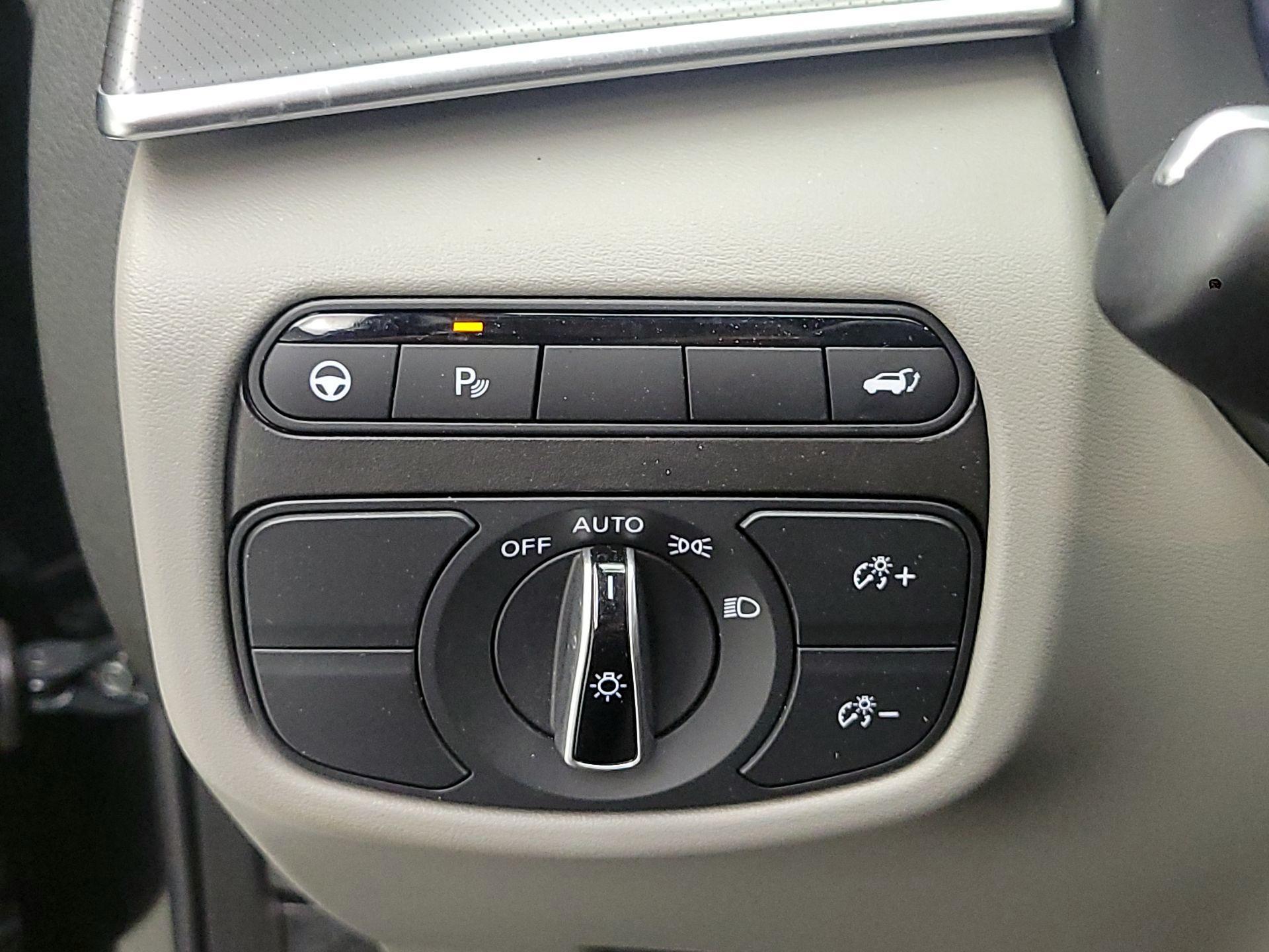 Thumbnail: 2024 INFINITI QX50 - 11