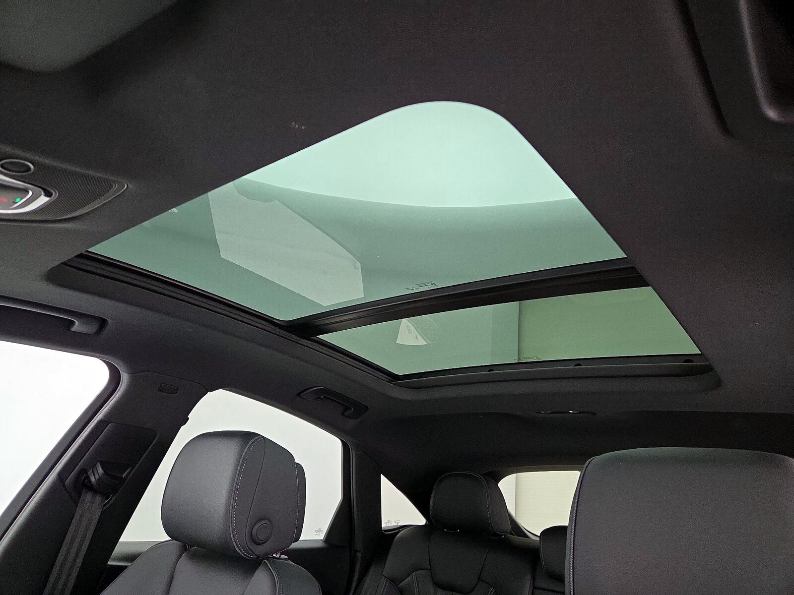 Panoramic Sunroof