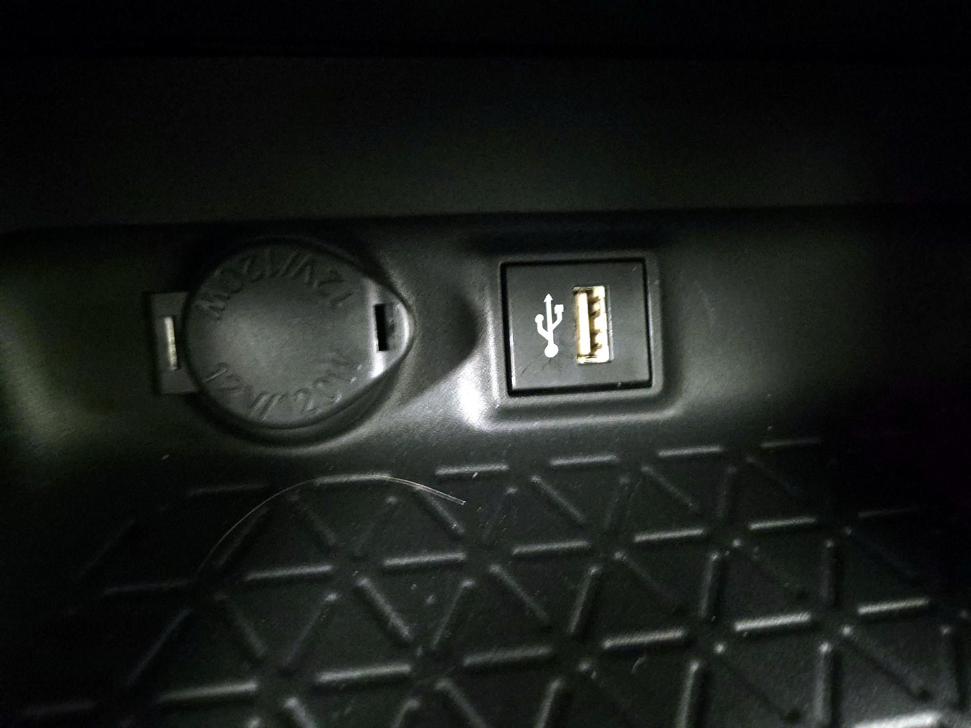 Thumbnail: 2023 Toyota RAV4 - 18