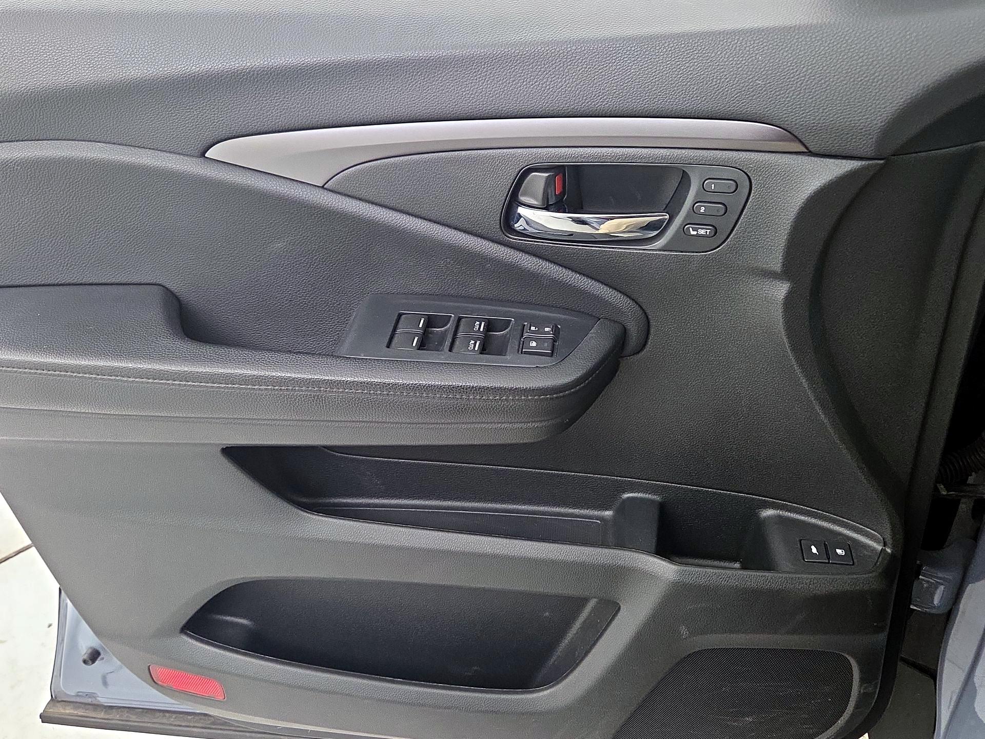 Thumbnail: 2022 Honda Pilot - 12