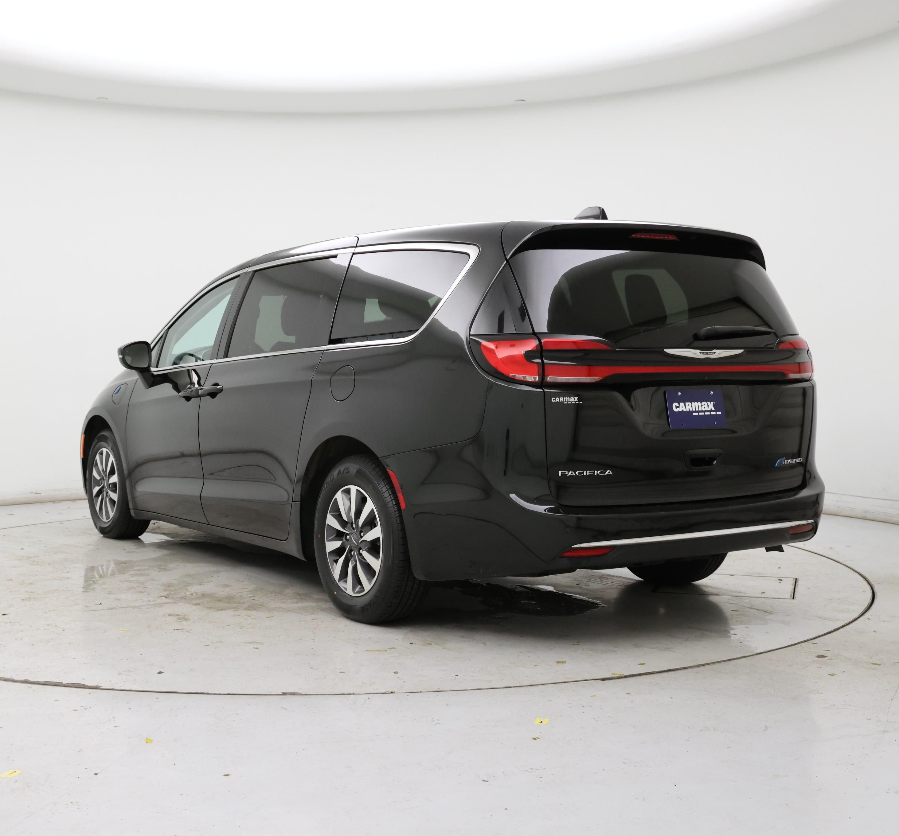 Thumbnail: 2023 Chrysler Pacifica - 2