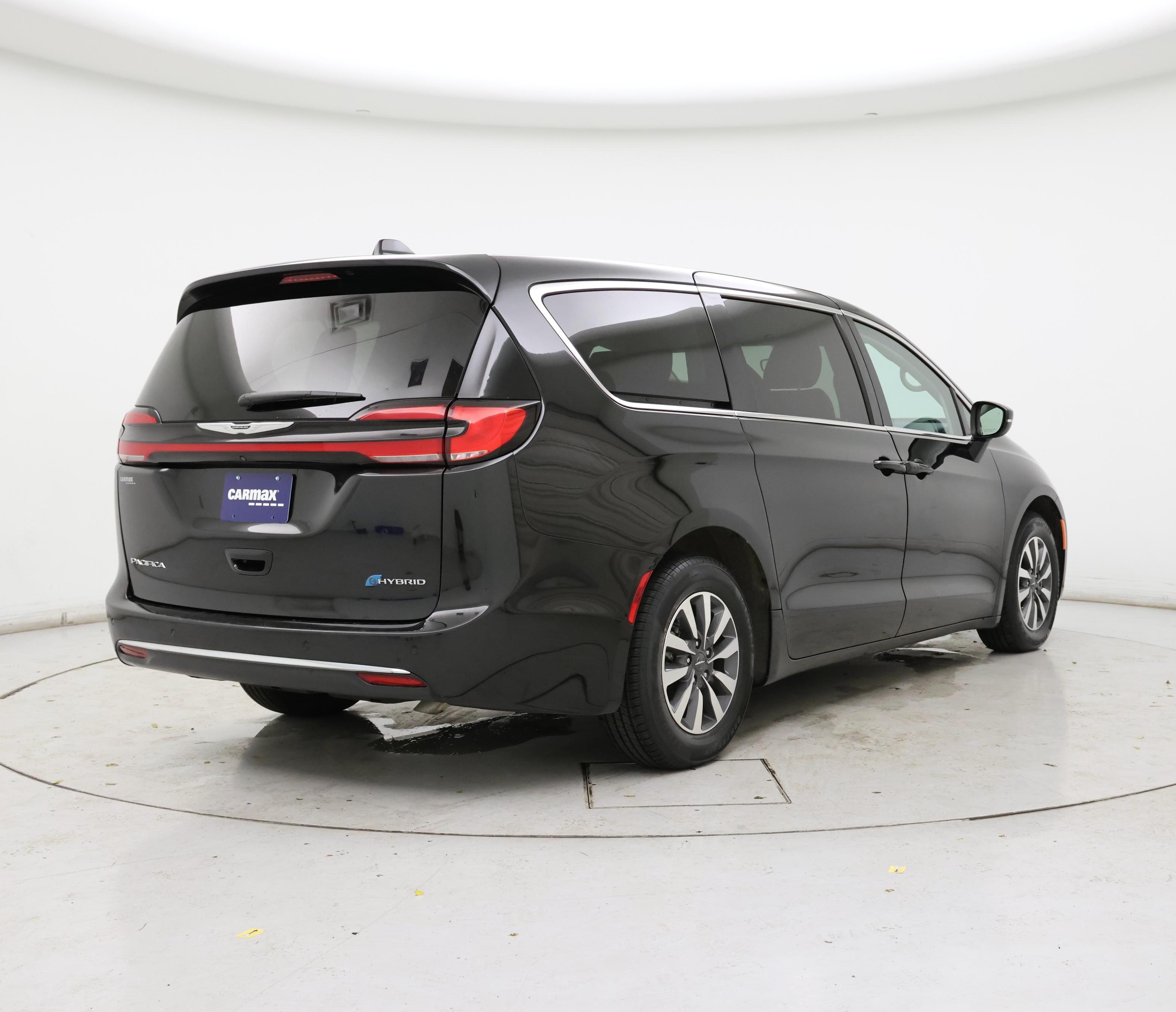 Thumbnail: 2023 Chrysler Pacifica - 8