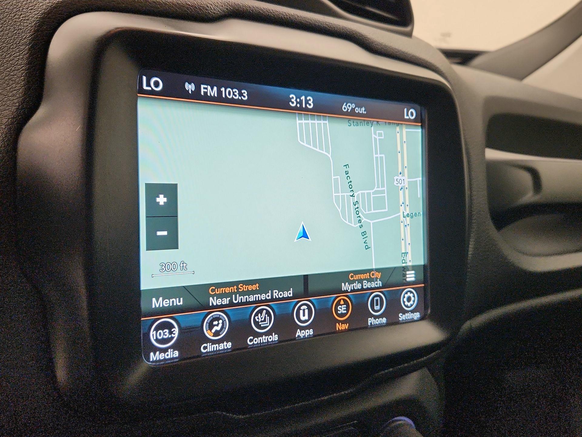 Thumbnail: 2022 Jeep Renegade - 14