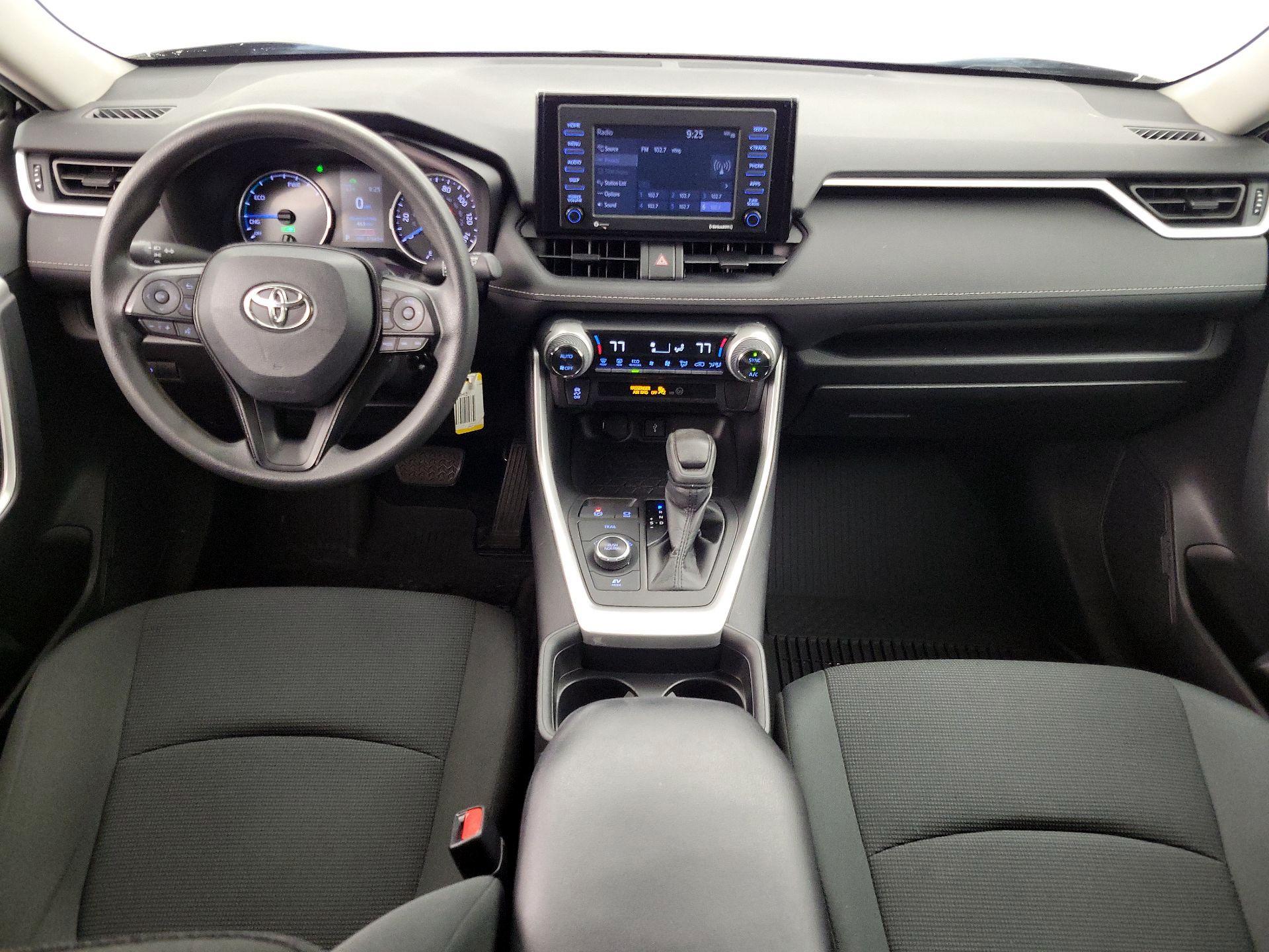 Thumbnail: 2021 Toyota RAV4 - 9