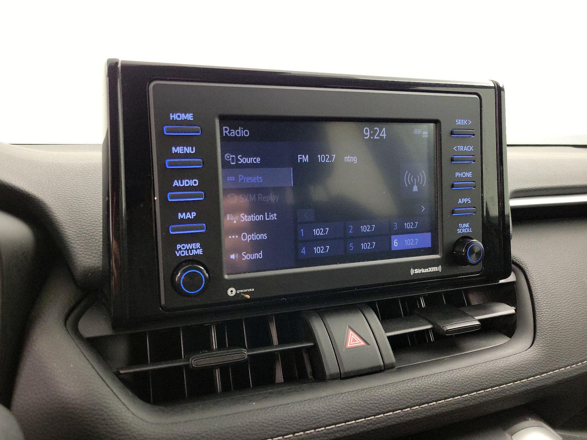 Thumbnail: 2021 Toyota RAV4 - 15