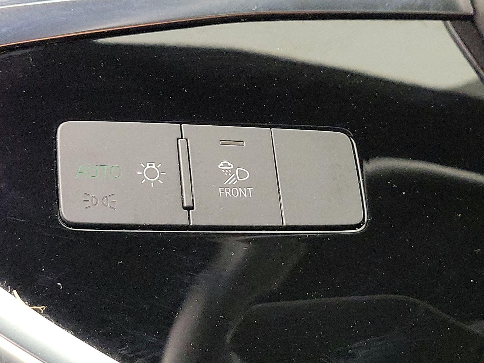 Thumbnail: 2020 Audi Q3 - 13