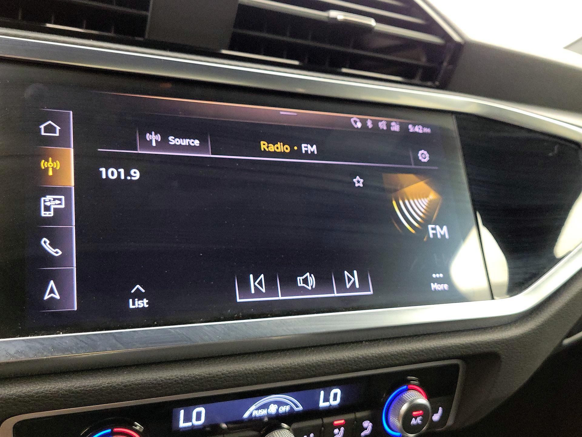 Thumbnail: 2020 Audi Q3 - 16